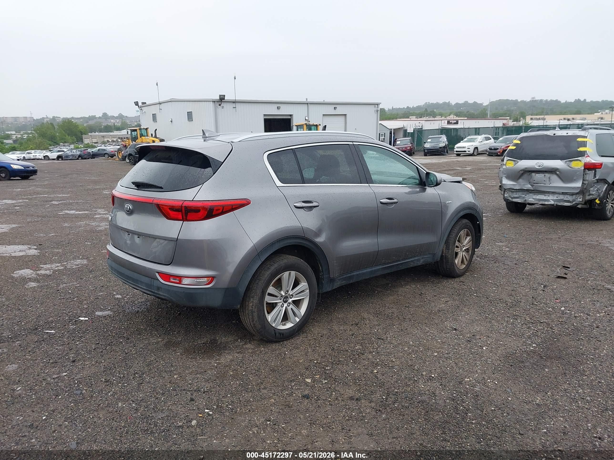 2019 Kia Sportage Lx Gray vin: KNDPMCAC6K7501126
