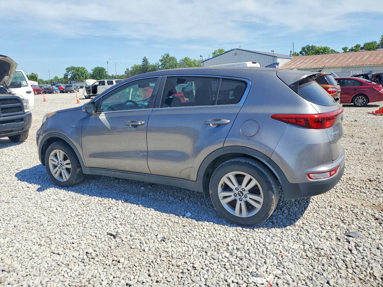 2018 Kia Sportage Lx Серый vin: KNDPMCAC7J7303914