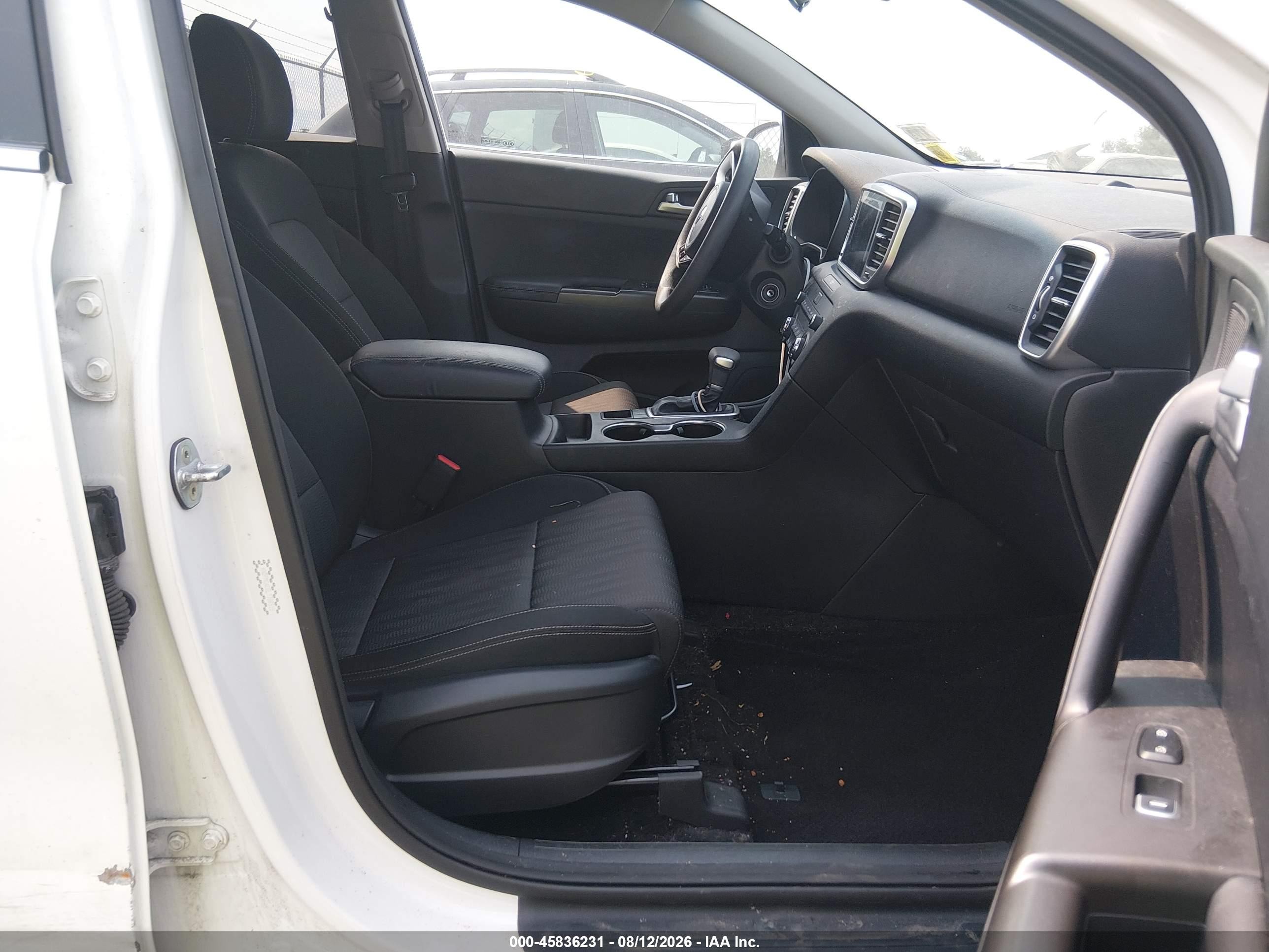 2020 Kia Sportage Lx White vin: KNDPMCAC8L7788518