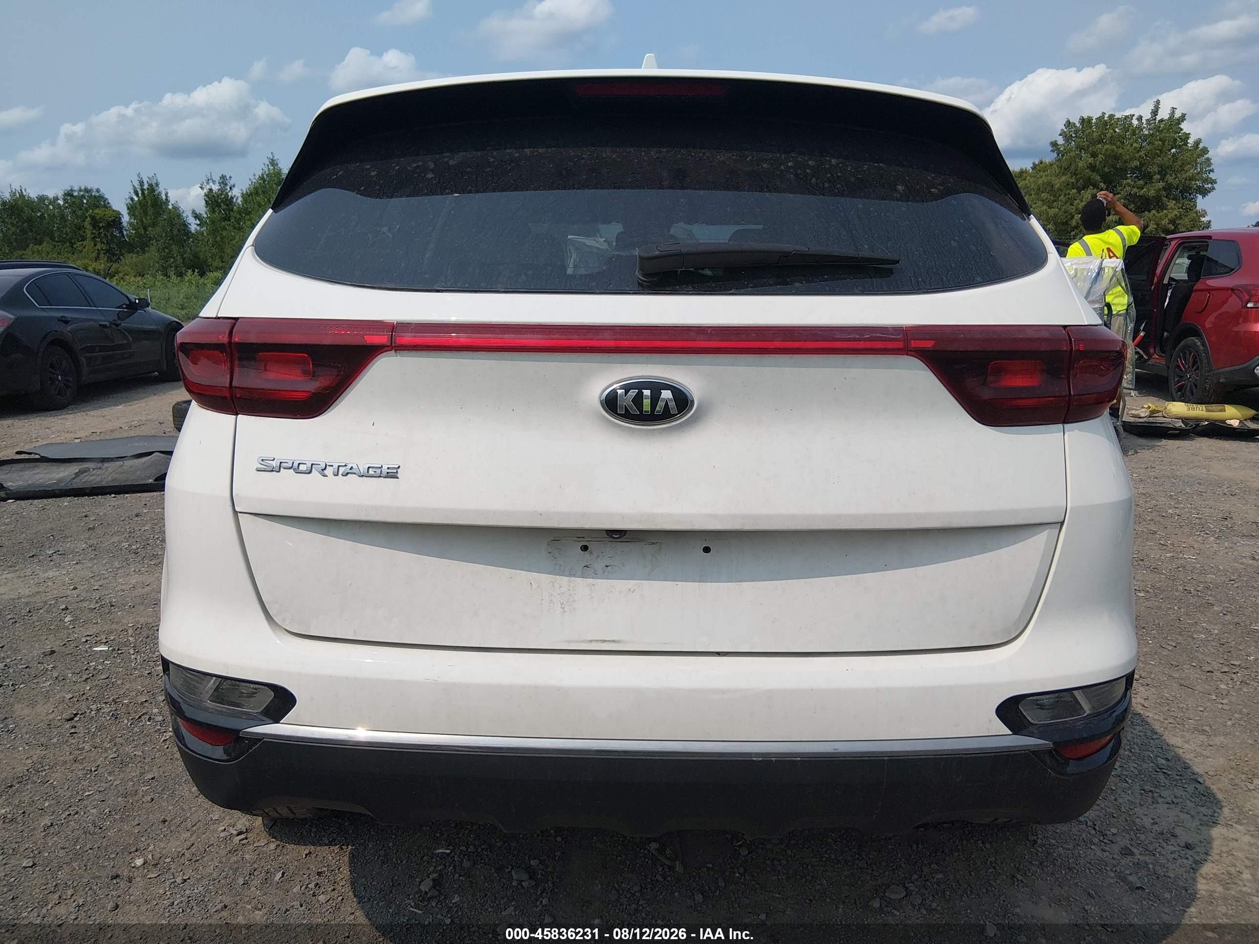2020 Kia Sportage Lx White vin: KNDPMCAC8L7788518