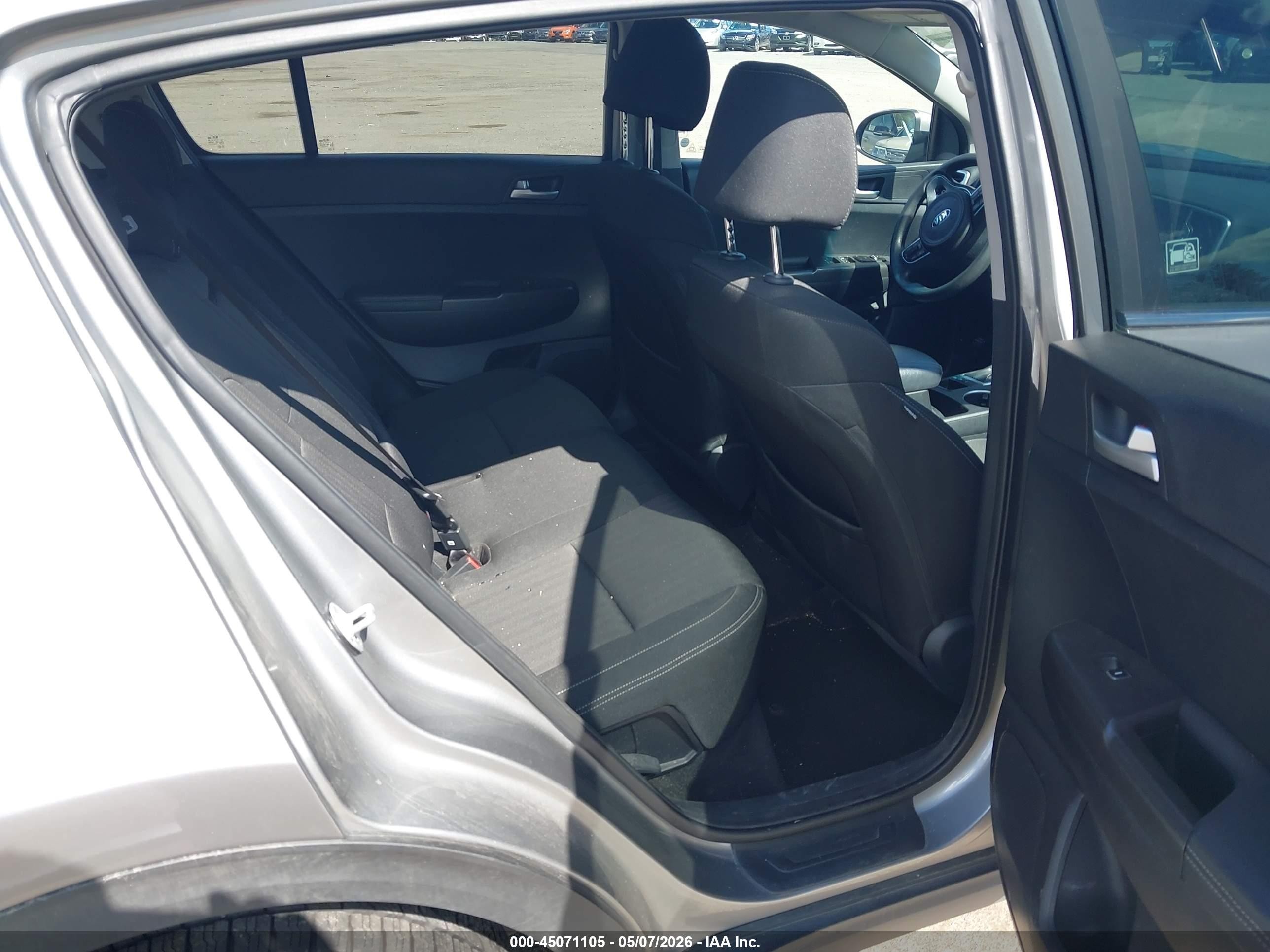 2019 Kia Sportage Lx Gray vin: KNDPMCACXK7609300