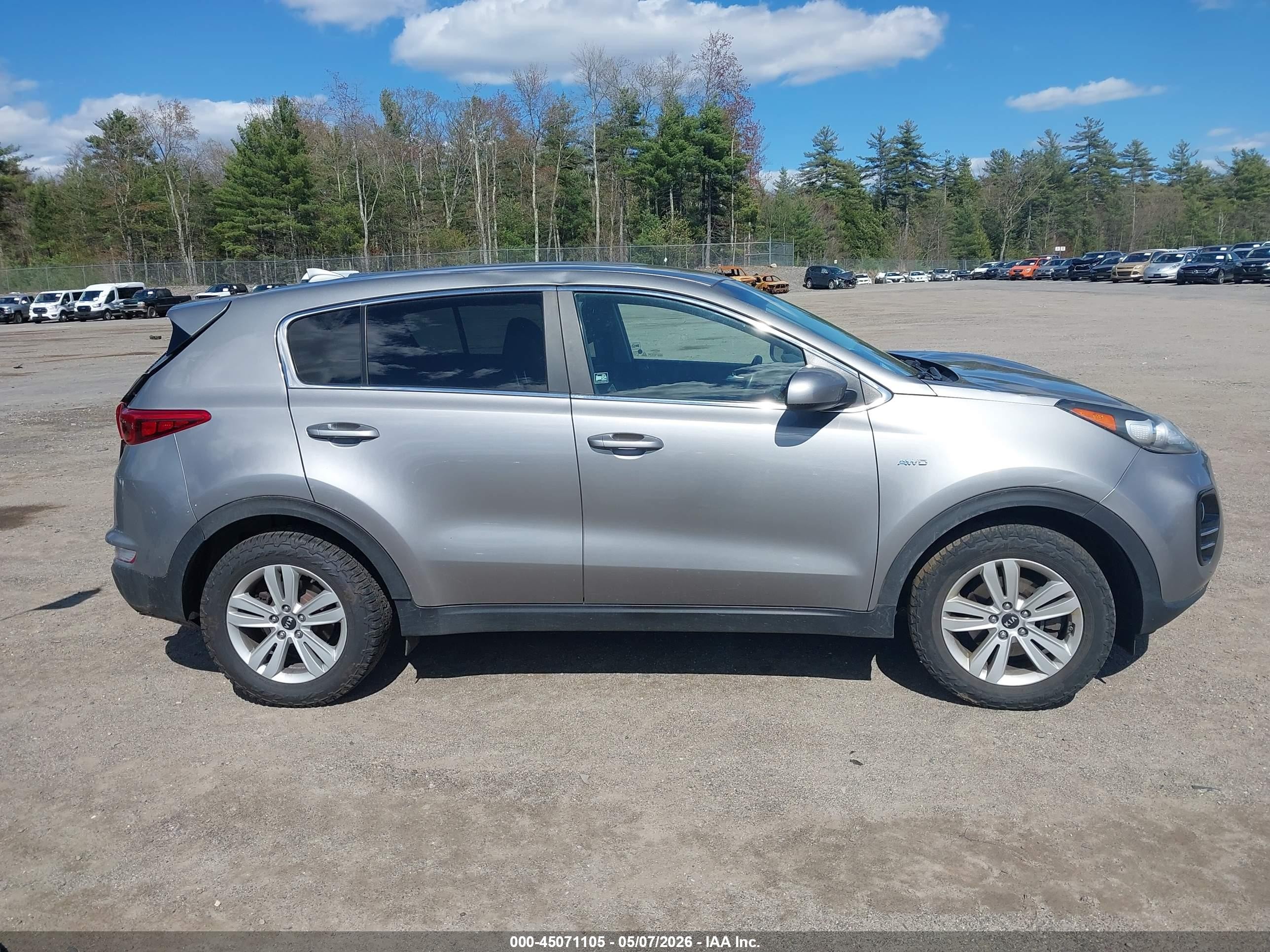 2019 Kia Sportage Lx Gray vin: KNDPMCACXK7609300