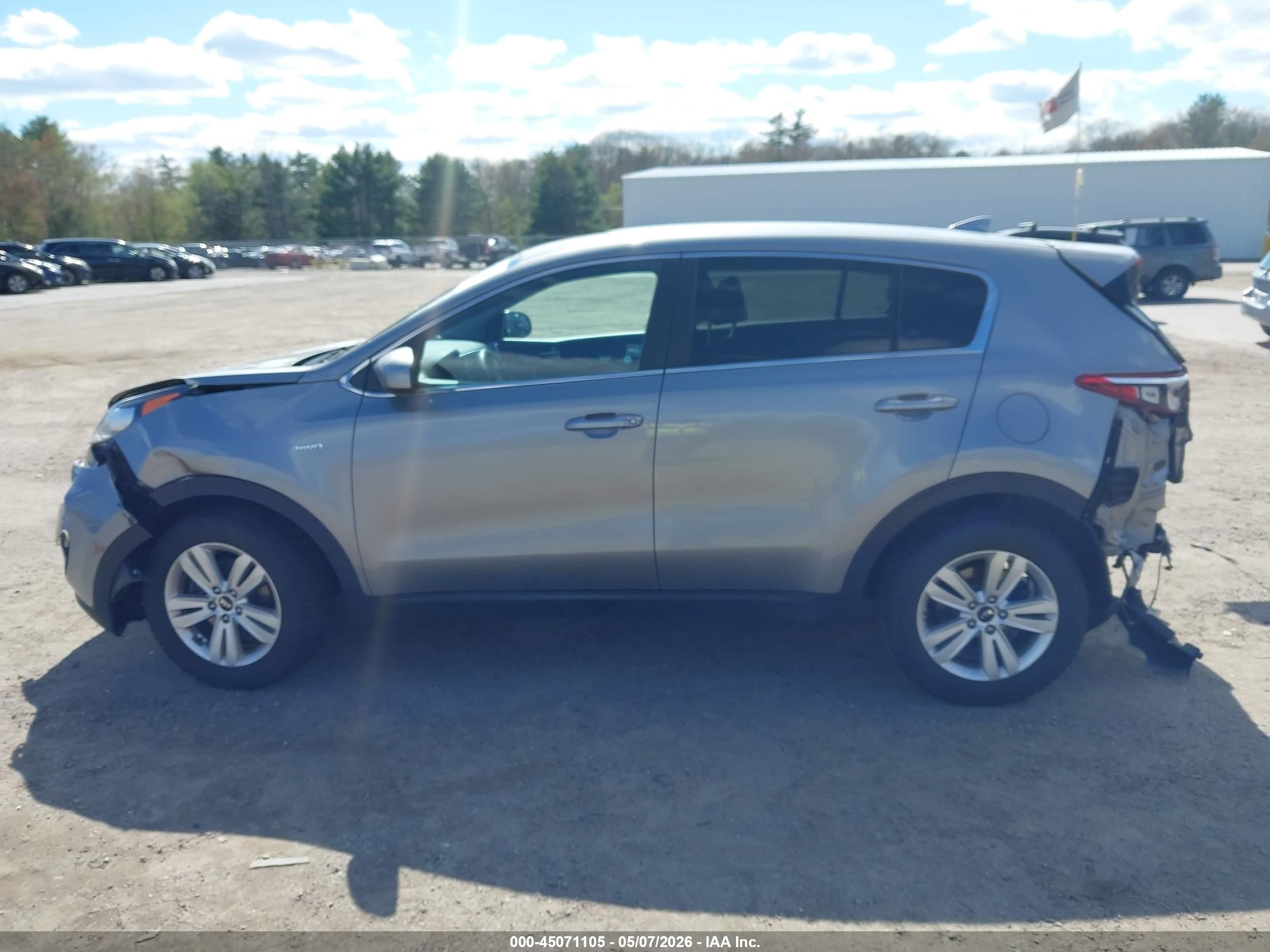2019 Kia Sportage Lx Gray vin: KNDPMCACXK7609300