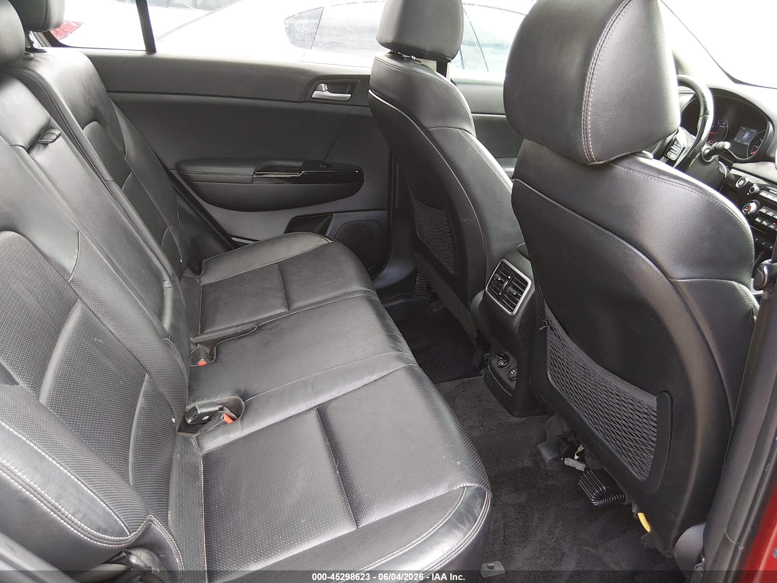 2020 Kia Sportage Ex Maroon vin: KNDPN3AC0L7786064