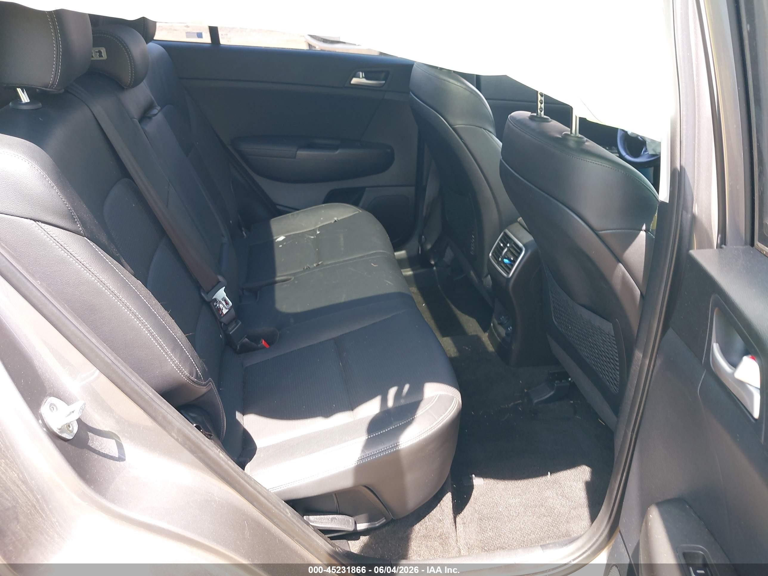 2017 Kia Sportage Ex Gray vin: KNDPNCAC1H7158747