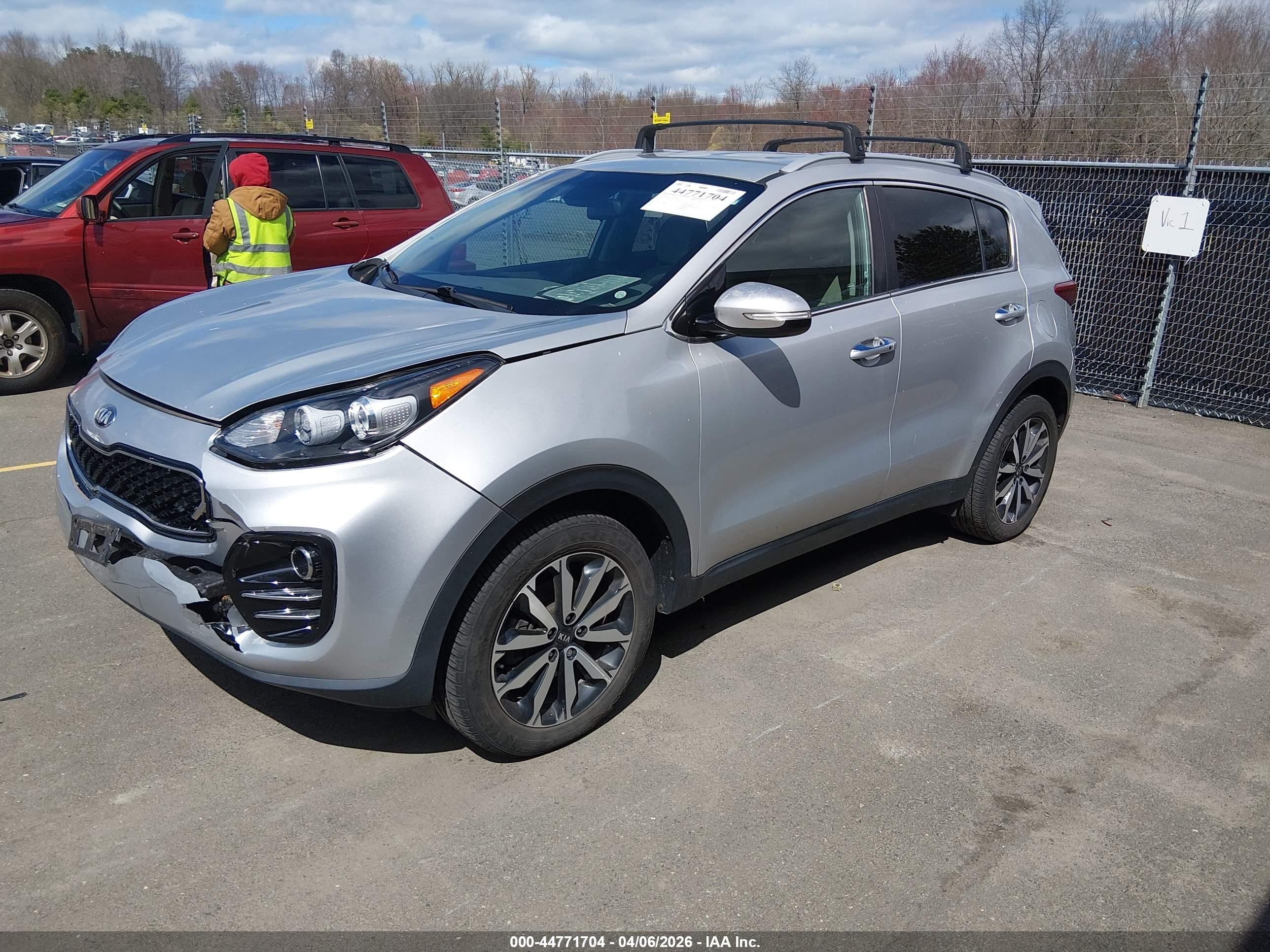 2019 Kia Sportage Ex Silver vin: KNDPNCAC1K7625690