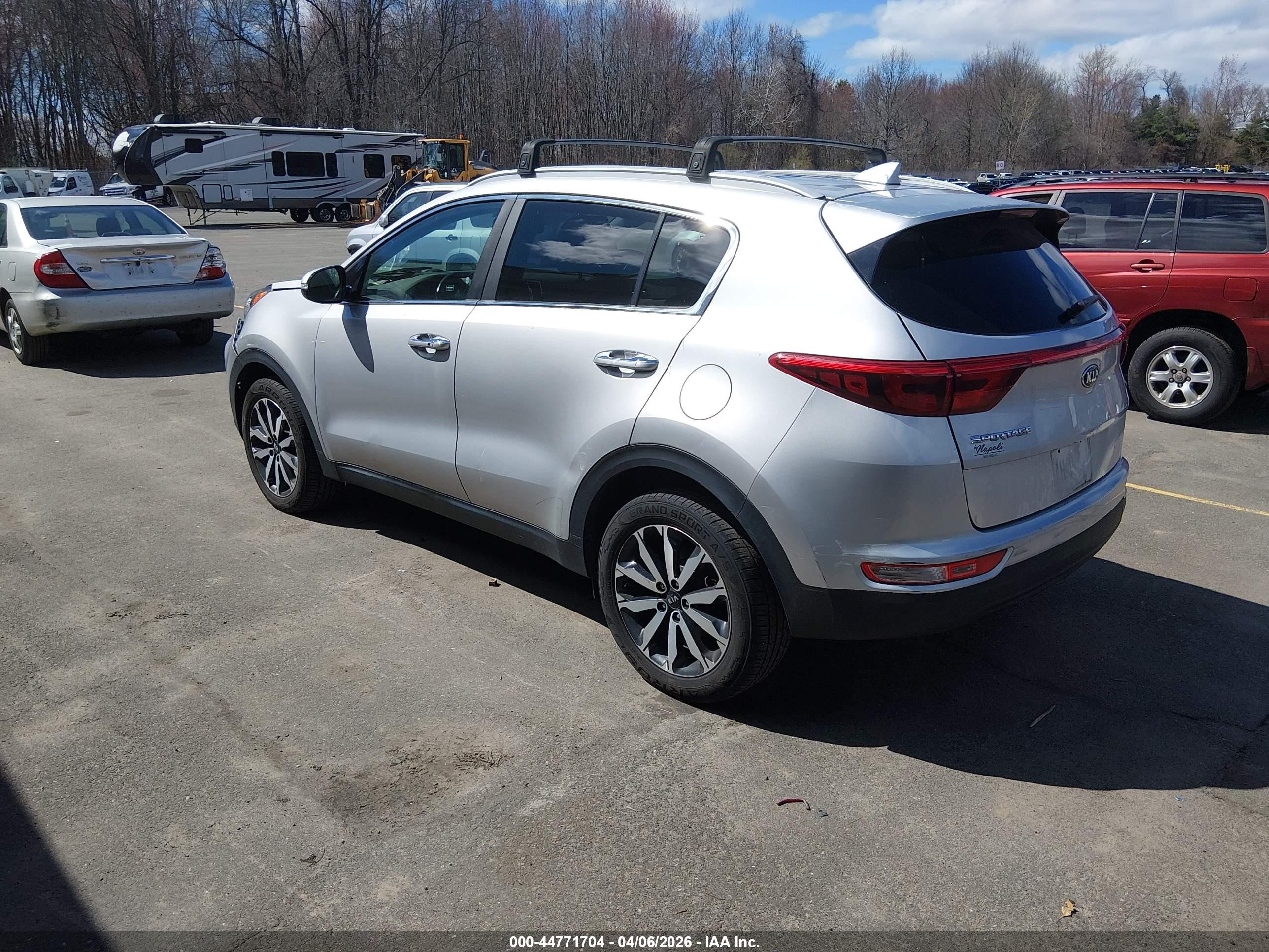 2019 Kia Sportage Ex Silver vin: KNDPNCAC1K7625690
