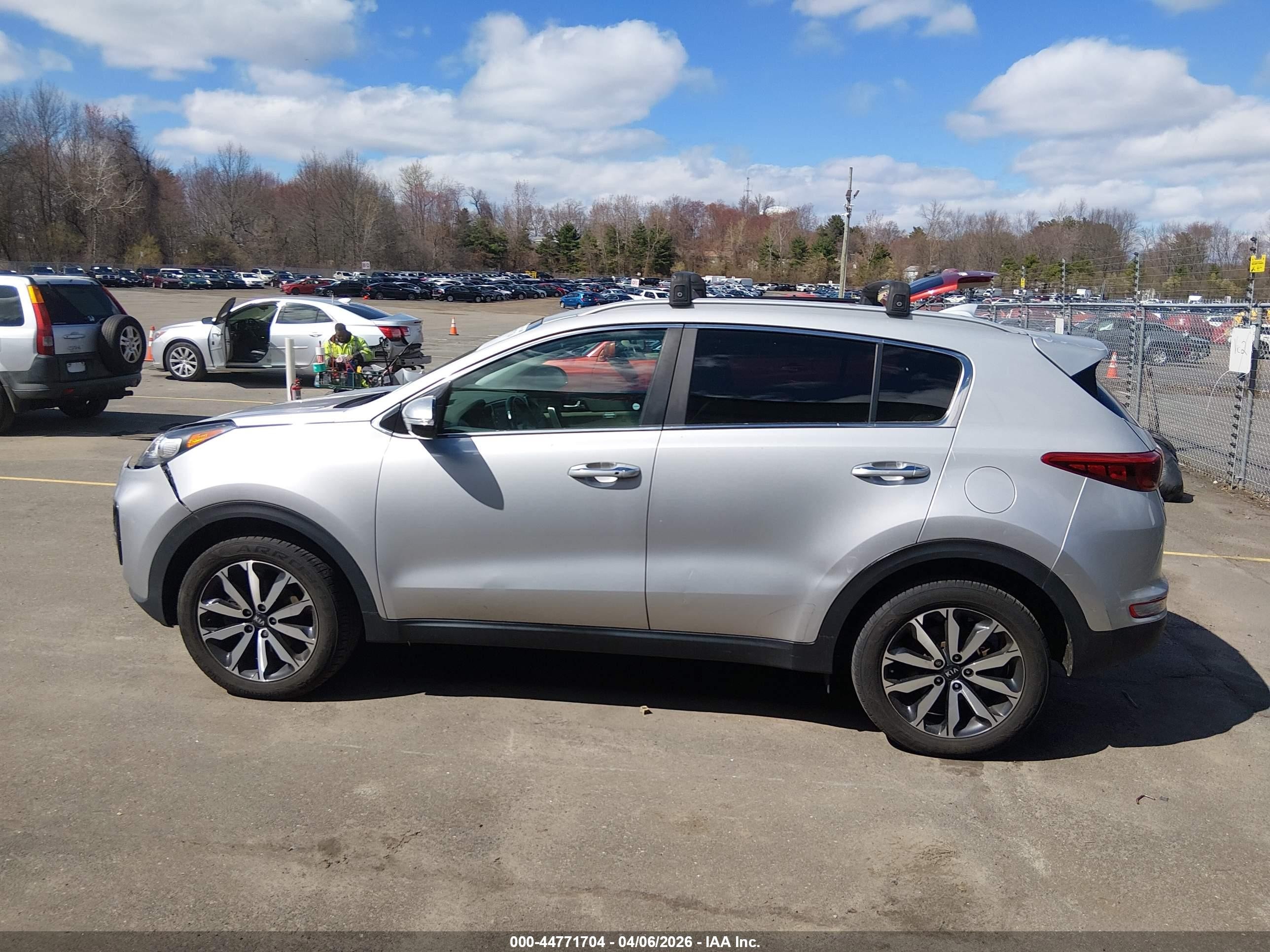 2019 Kia Sportage Ex Silver vin: KNDPNCAC1K7625690
