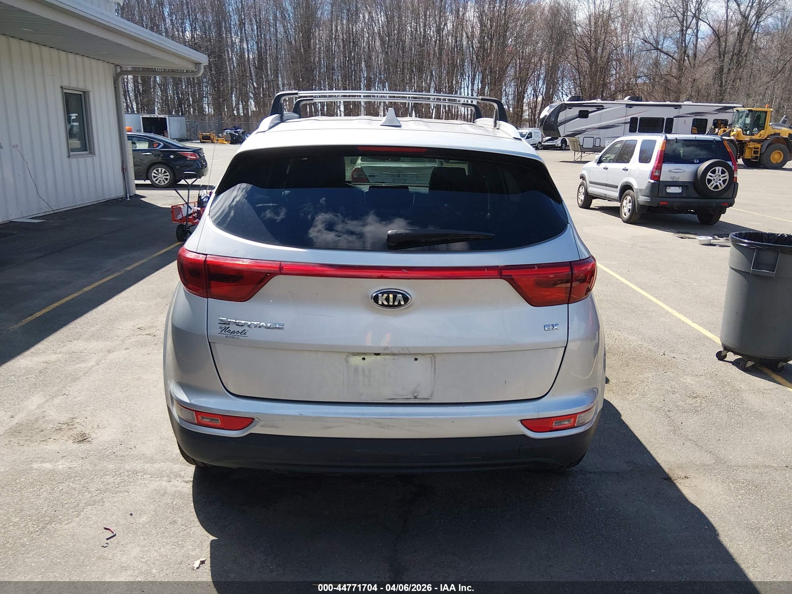 2019 Kia Sportage Ex Silver vin: KNDPNCAC1K7625690