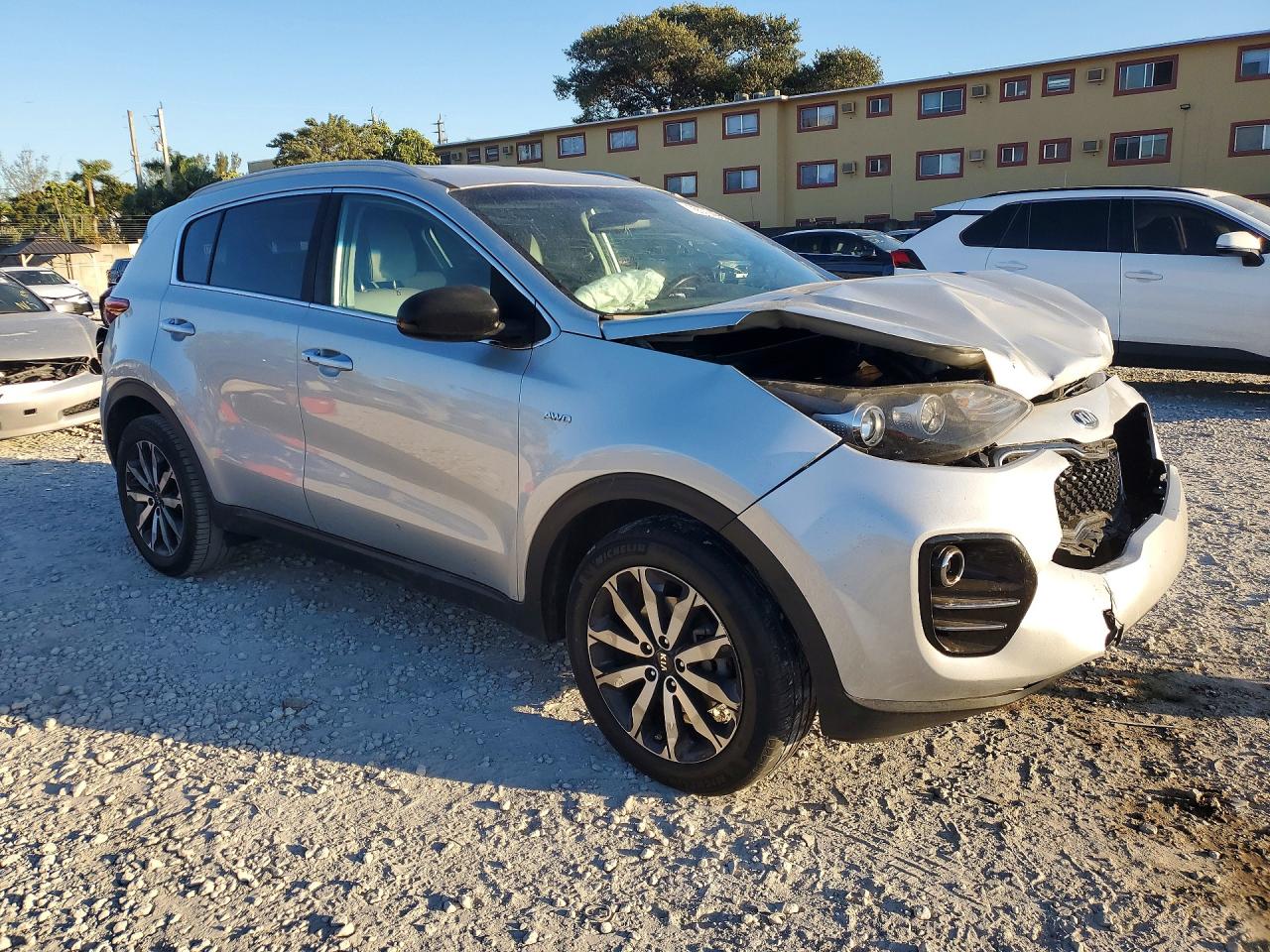 2017 Kia Sportage Ex Silver vin: KNDPNCAC6H7207103