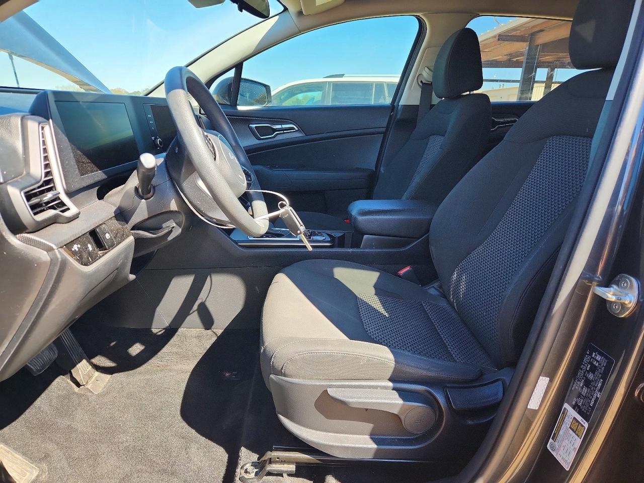 2023 Kia Sportage Lx Gray vin: KNDPU3AF1P7109074