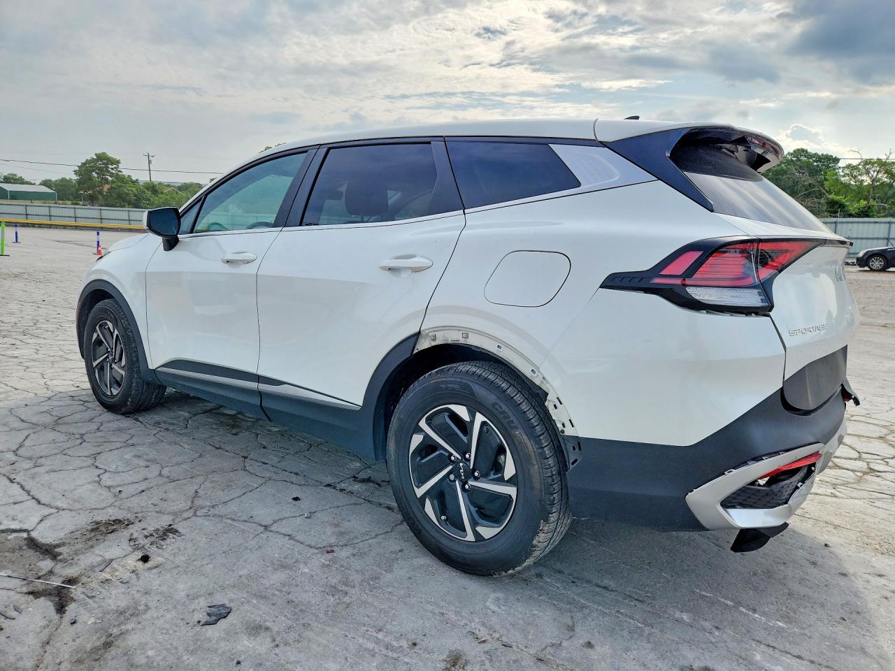 2023 Kia Sportage Lx Белый vin: KNDPU3AG1P7074058