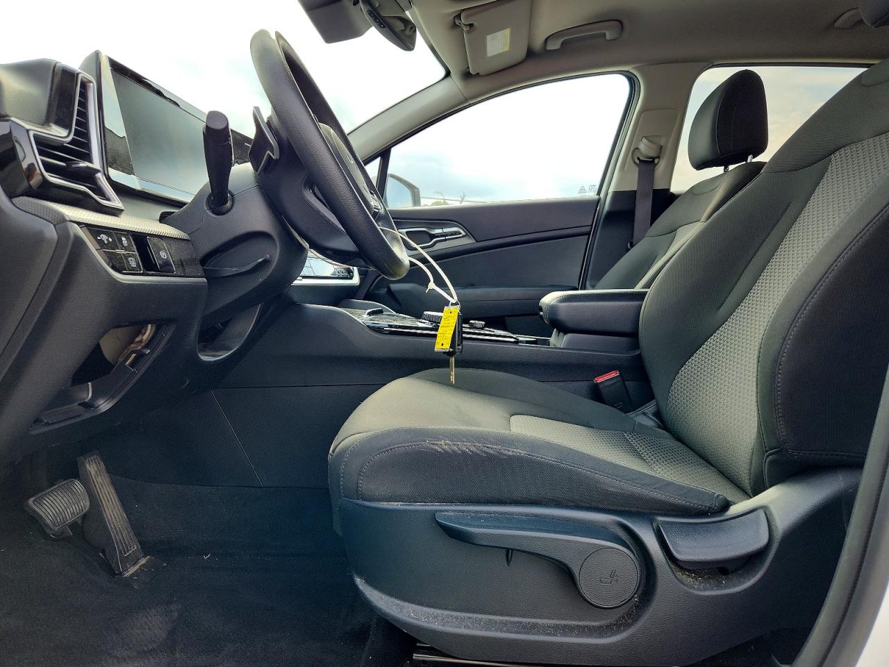 2023 Kia Sportage Lx Белый vin: KNDPU3AG1P7074058