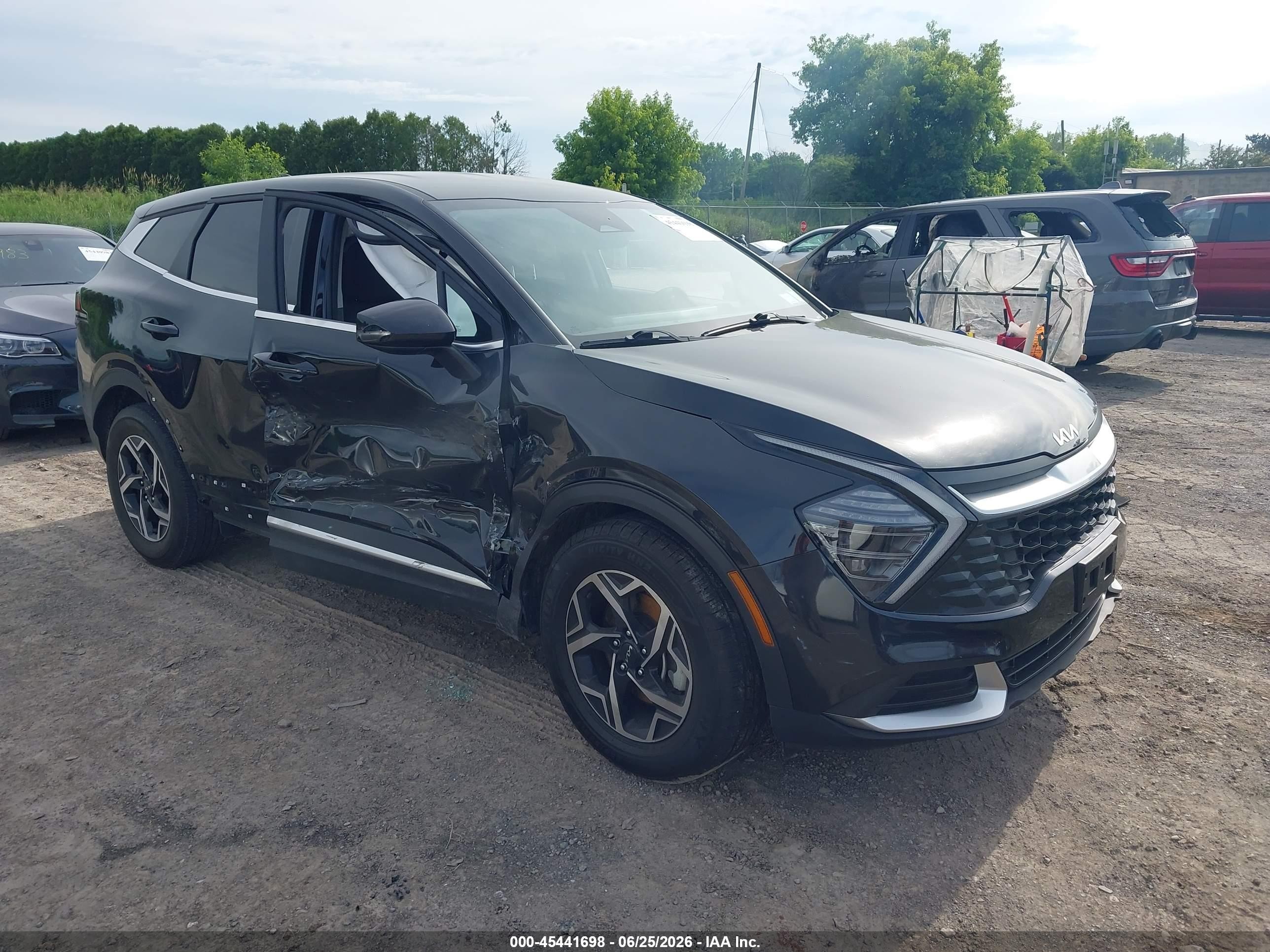 2025 Kia Sportage Lx Черный vin: KNDPU3DF8S7371615