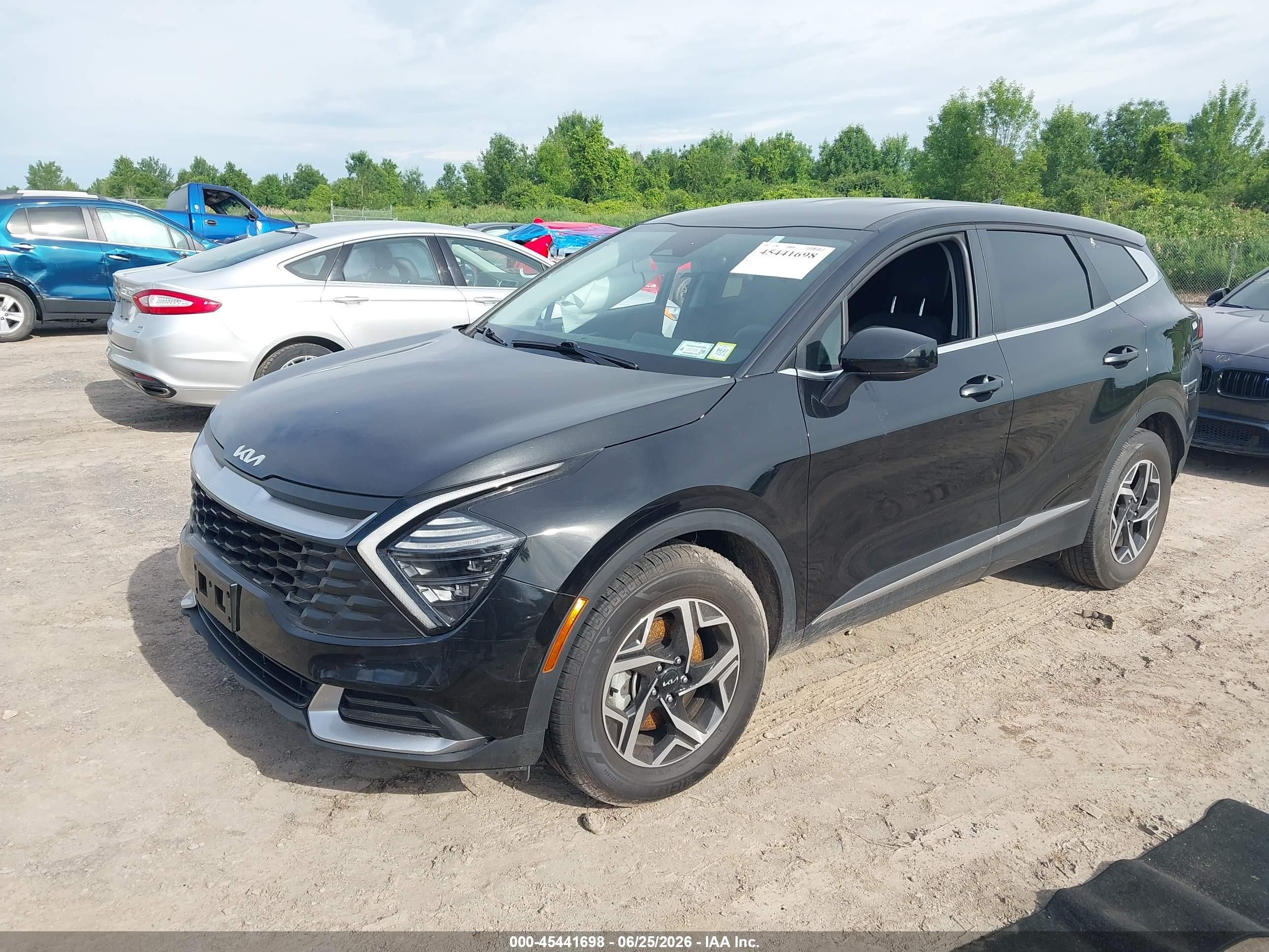 2025 Kia Sportage Lx Черный vin: KNDPU3DF8S7371615