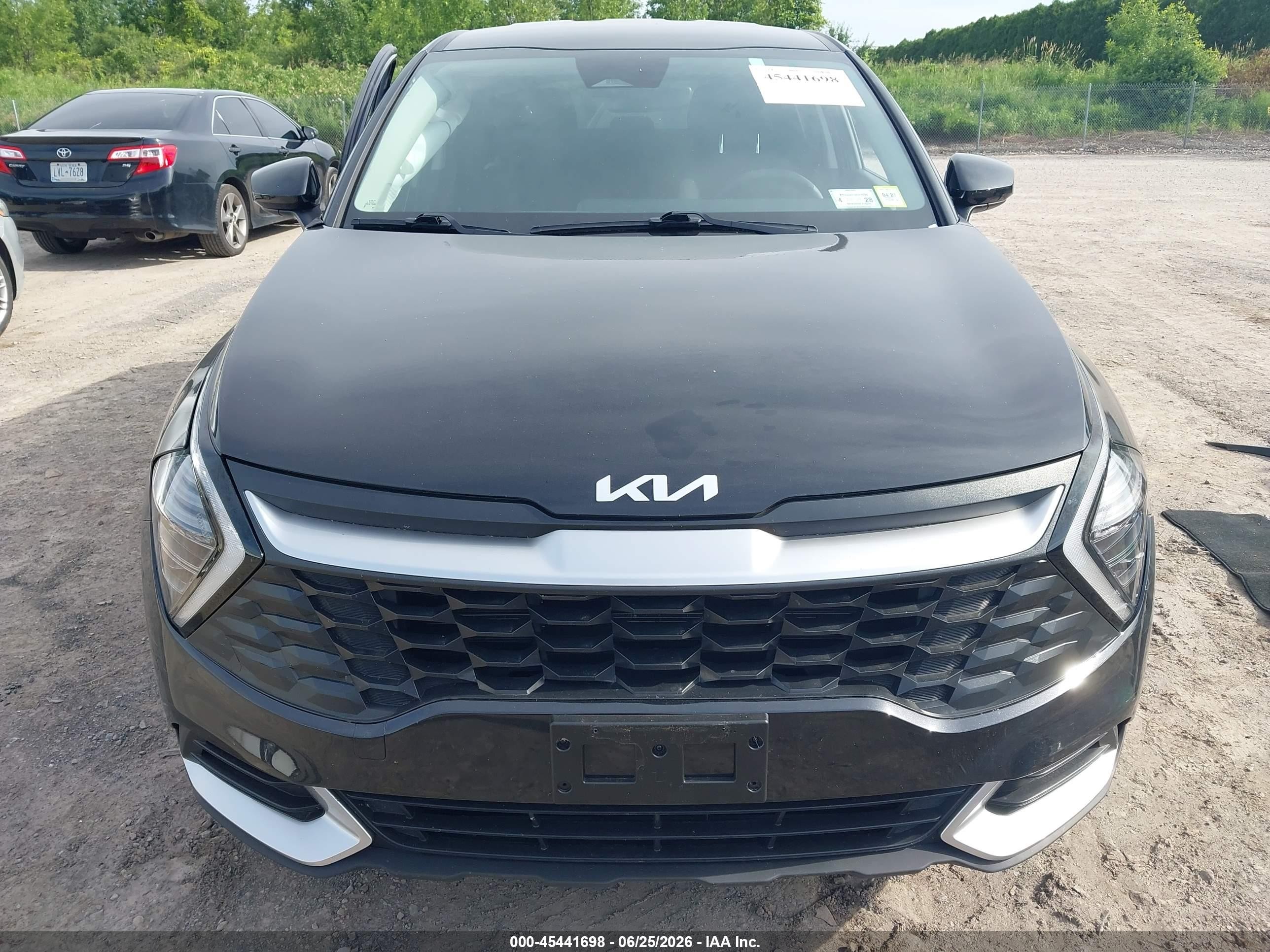 2025 Kia Sportage Lx Черный vin: KNDPU3DF8S7371615