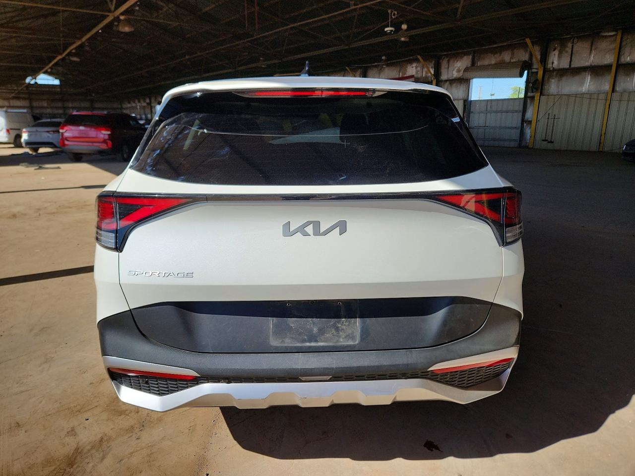 2024 Kia Sportage Lx White vin: KNDPU3DFXR7218597