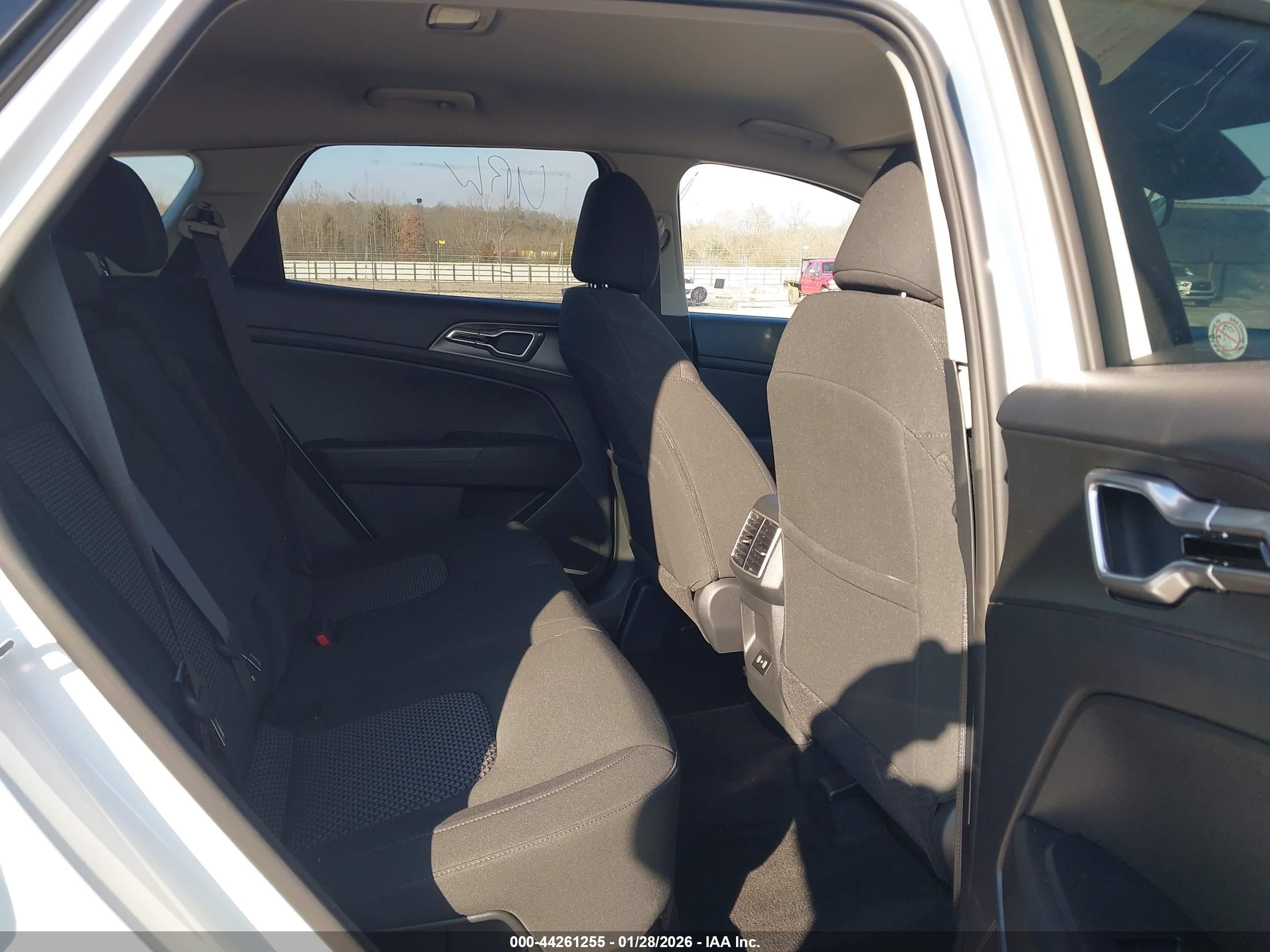 2026 Kia Sportage Hybrid Lx White vin: KNDPU3DG9T7303687