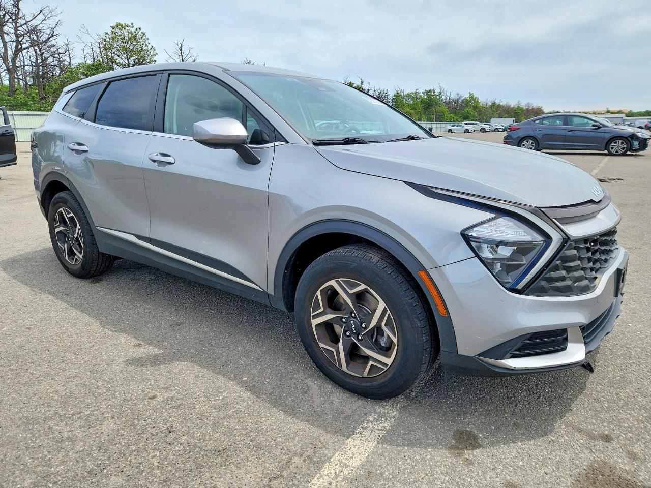 2023 Kia Sportage Lx Silver vin: KNDPUCAF8P7174651