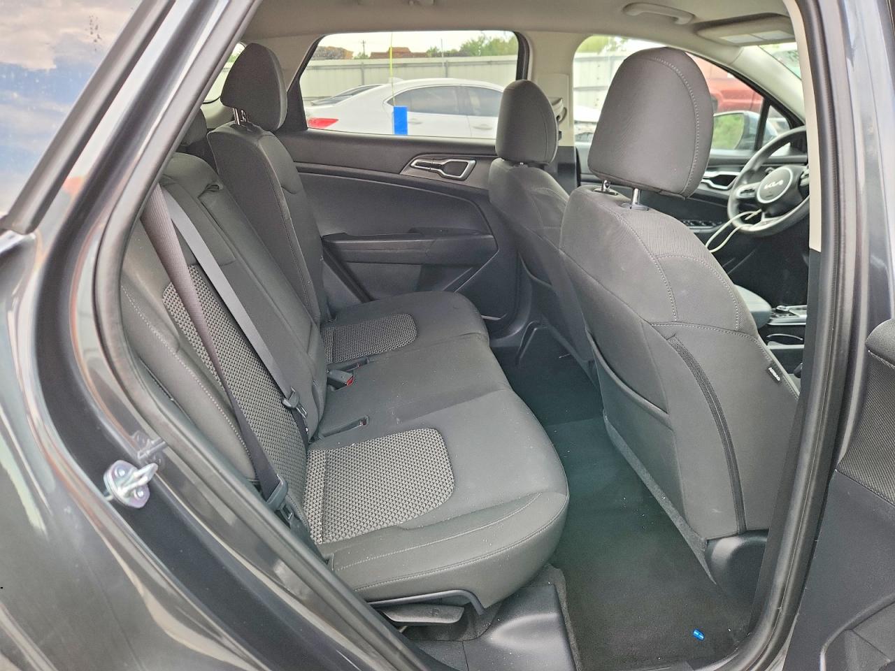 2023 Kia Sportage Lx Gray vin: KNDPUCAF9P7208239