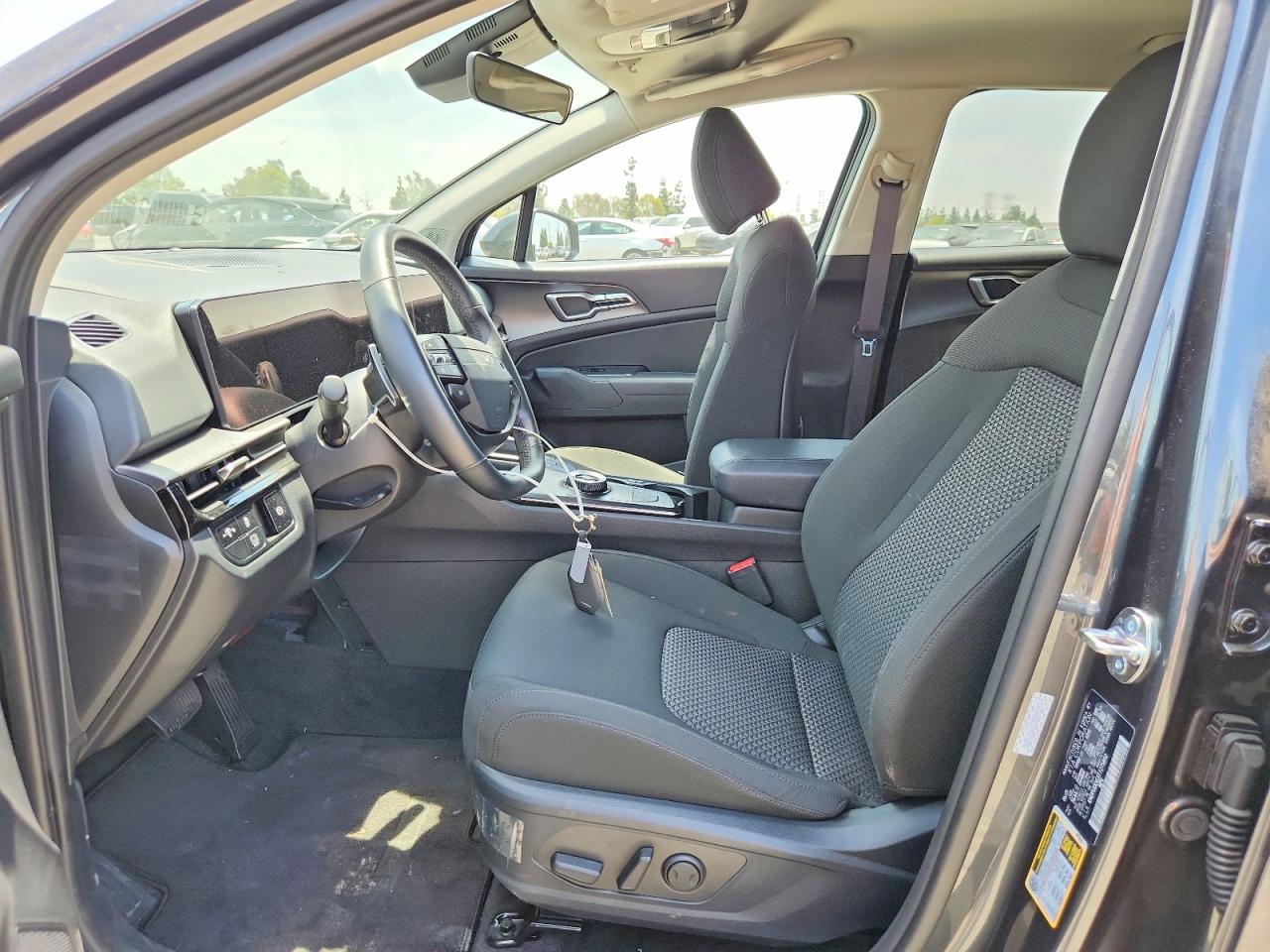2026 Kia Sportage S Gray vin: KNDPUDDG3T7275892