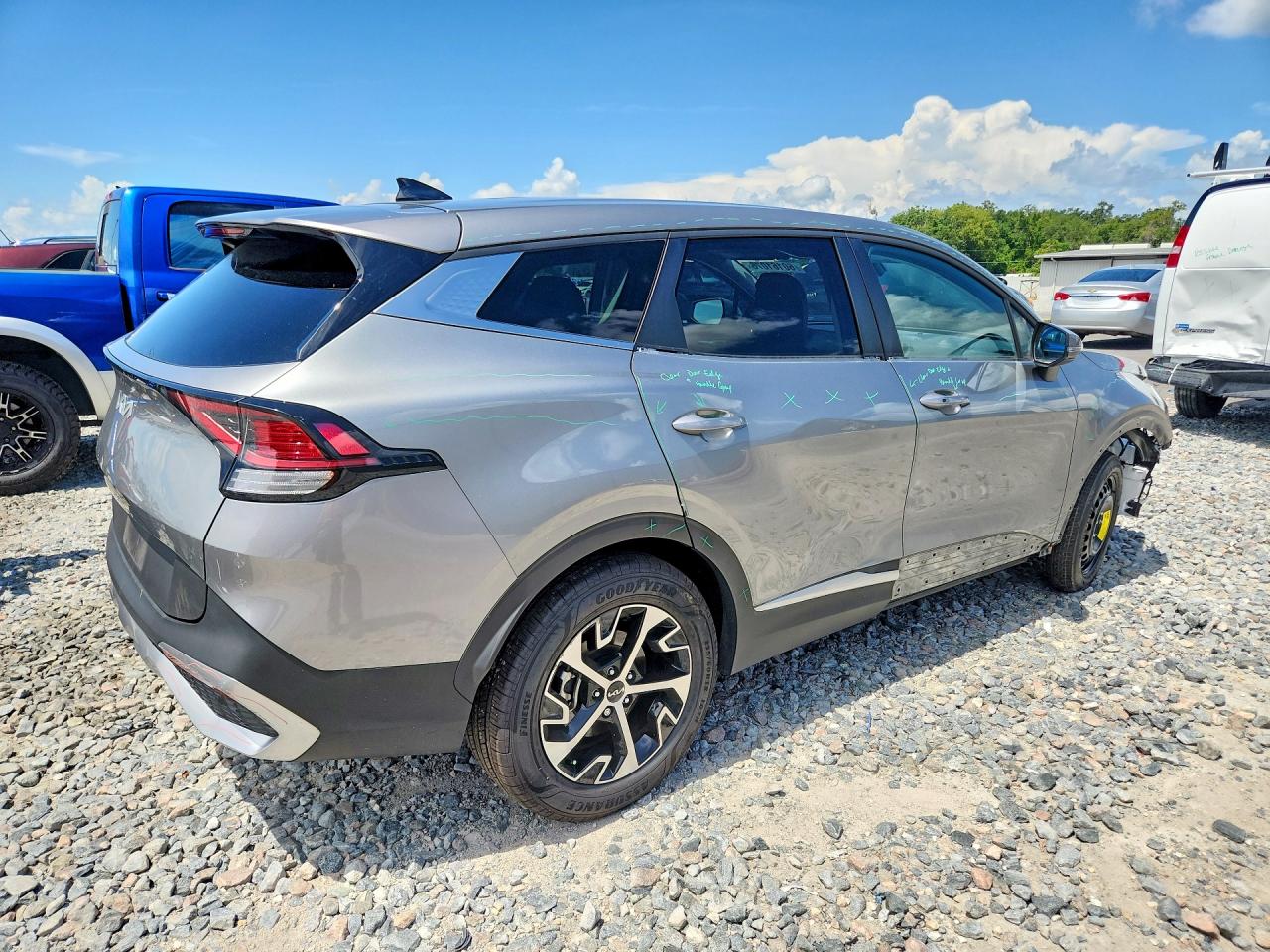 2024 Kia Sportage Ex Gray vin: KNDPV3DF5R7324713