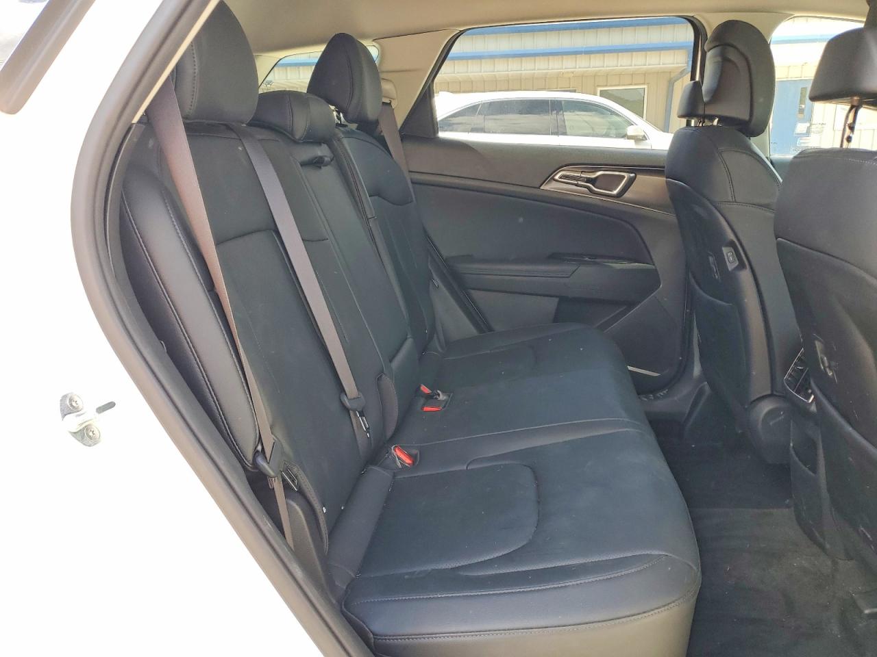 2023 Kia Sportage Ex White vin: KNDPVCAG1P7113454