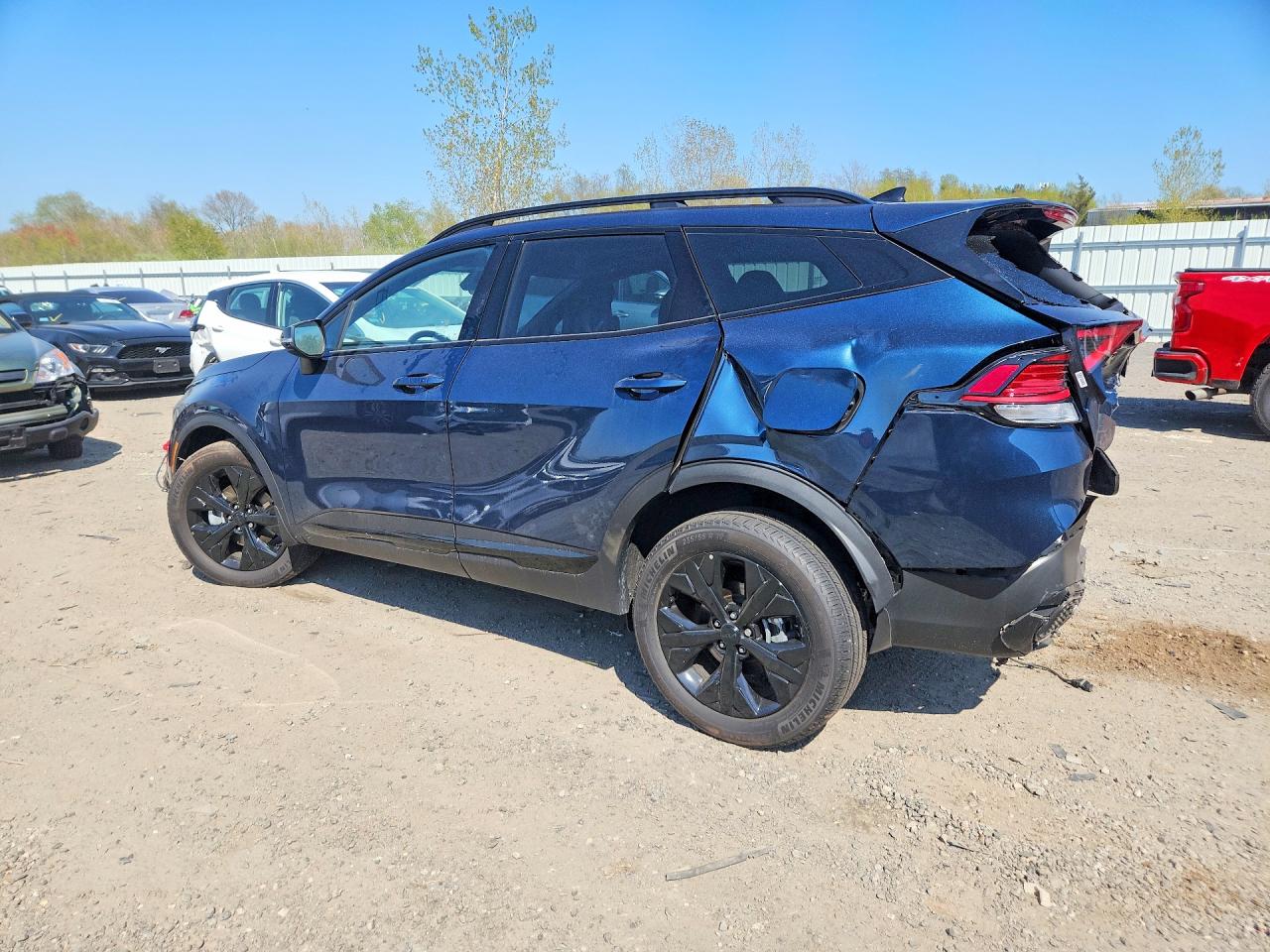2025 Kia Sportage X Line Blue vin: KNDPYDDH4S7245537
