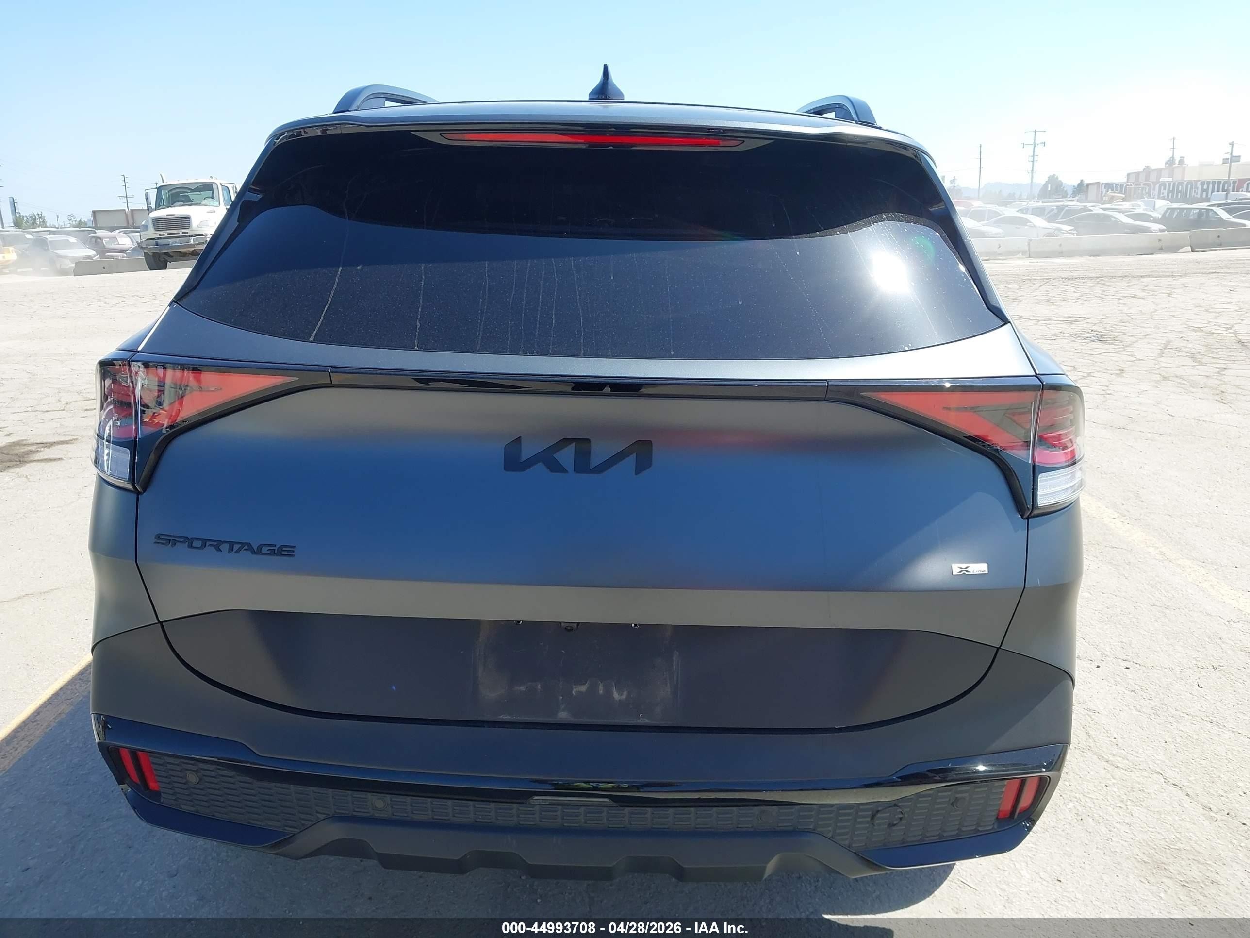 2025 Kia Sportage Plug-in Hybrid X-line Prestige Gray vin: KNDPZDDH1S7235674