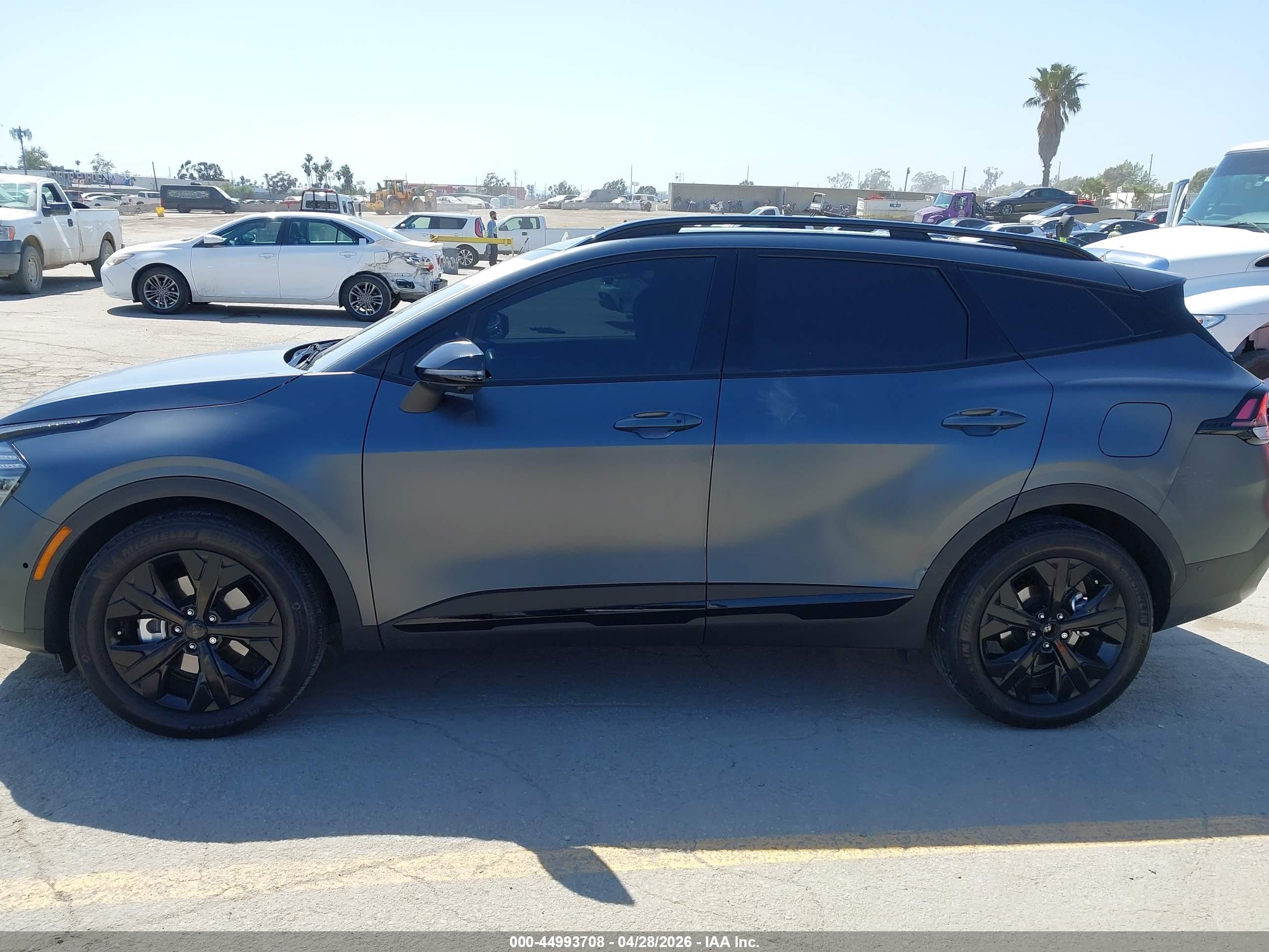 2025 Kia Sportage Plug-in Hybrid X-line Prestige Gray vin: KNDPZDDH1S7235674