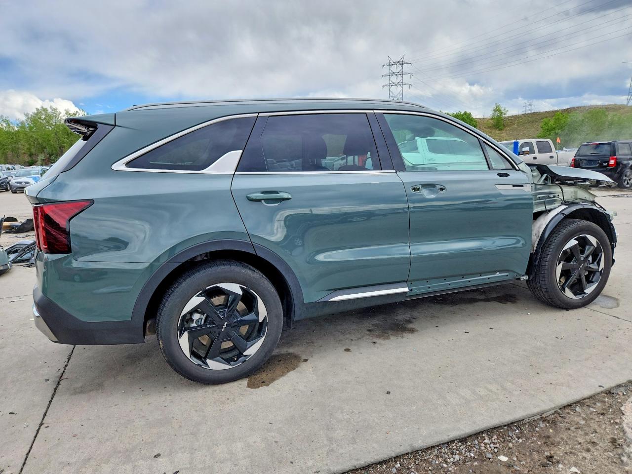 2025 Kia Sorento Ex Green vin: KNDRHDJG8S5318277