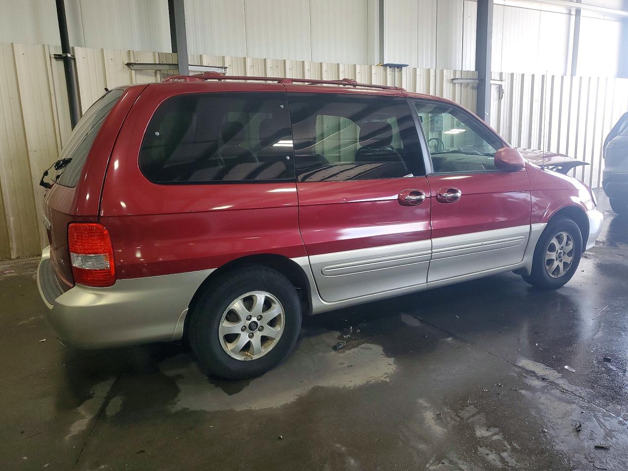 2004 Kia Sedona Lx Красный vin: KNDUP131046527952