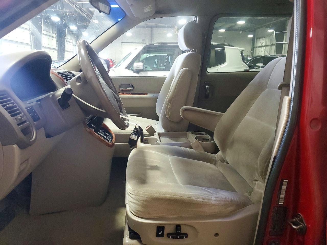 2004 Kia Sedona Lx Красный vin: KNDUP131046527952
