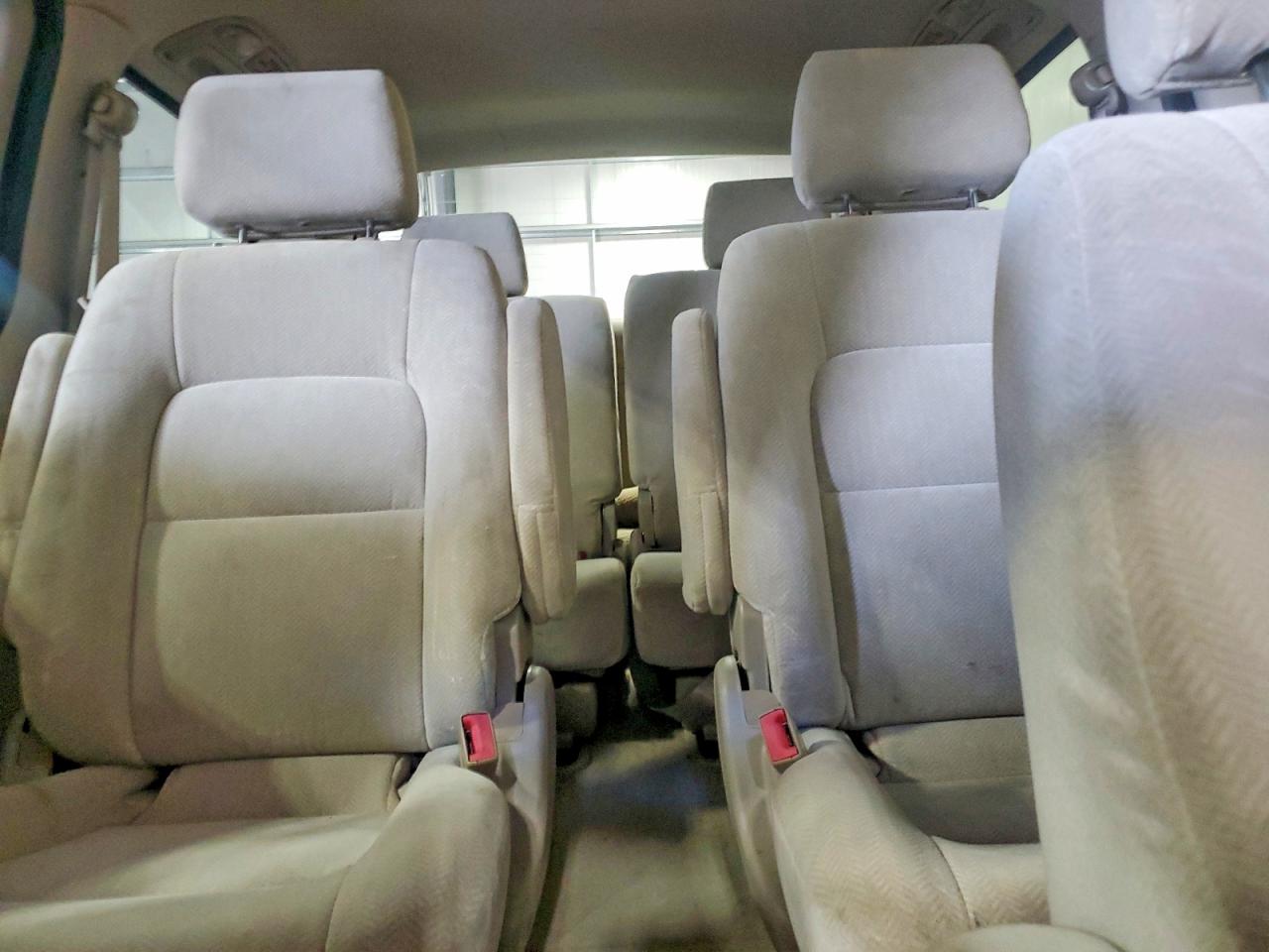 2004 Kia Sedona Lx Красный vin: KNDUP131046527952