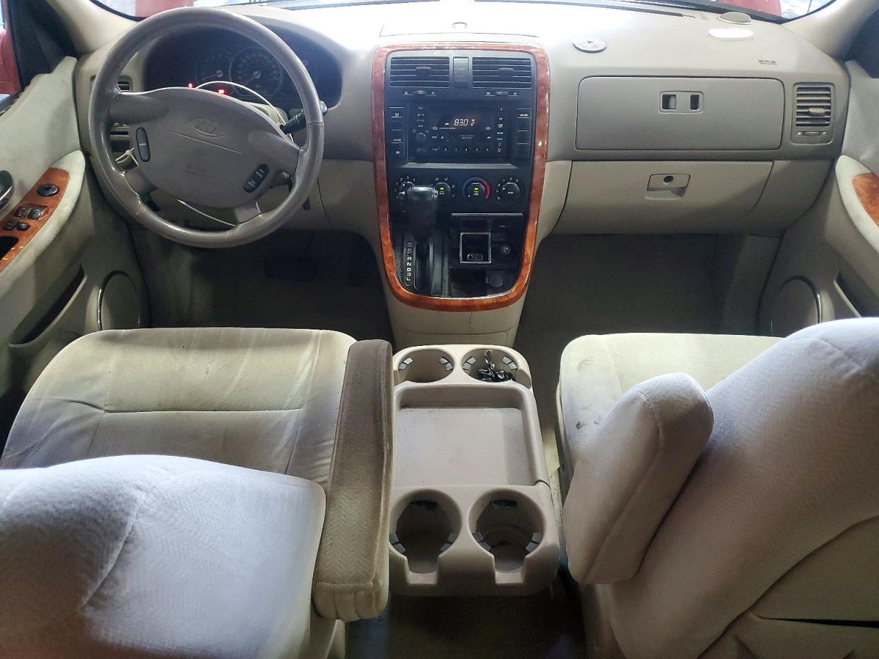 2004 Kia Sedona Lx Красный vin: KNDUP131046527952