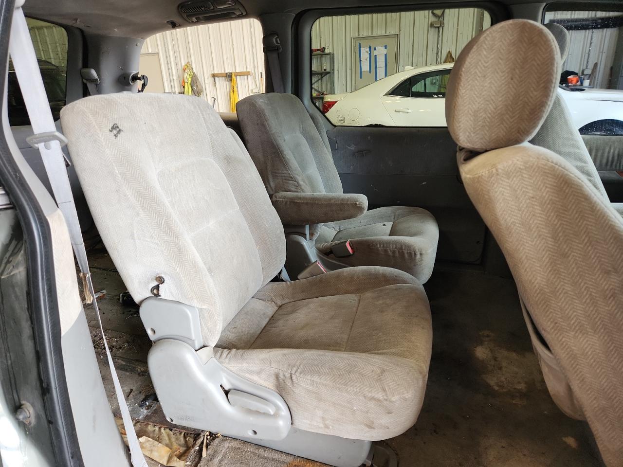 2005 Kia Sedona Ex Серый vin: KNDUP131056614039