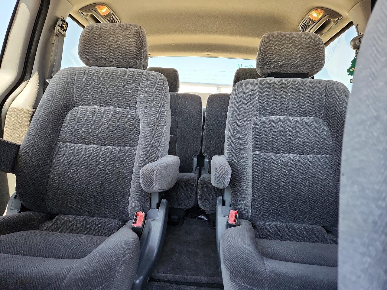 2003 Kia Sedona Lx Black vin: KNDUP131136444609