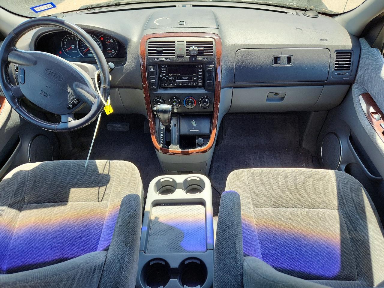 2003 Kia Sedona Lx Black vin: KNDUP131136444609