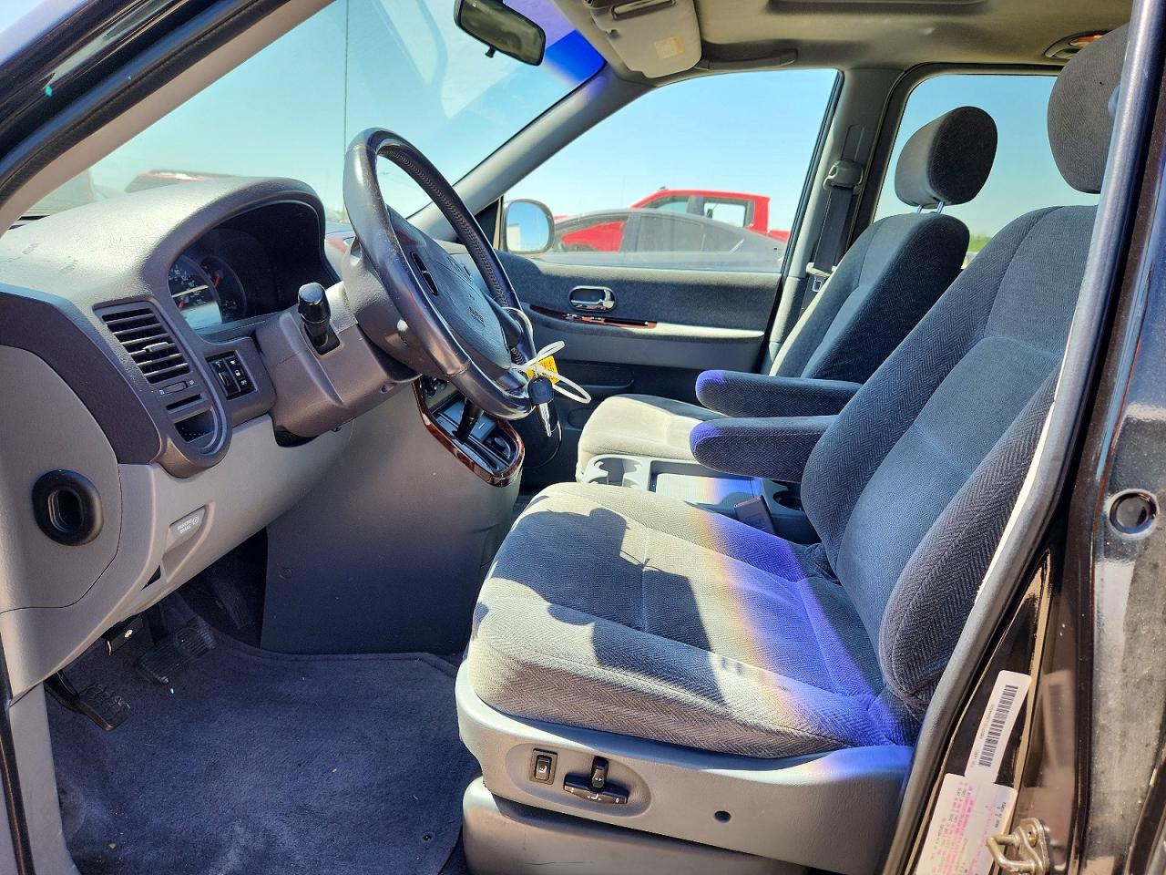 2003 Kia Sedona Lx Black vin: KNDUP131136444609