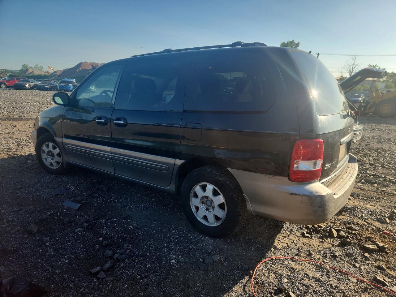 2003 Kia Sedona Lx Black vin: KNDUP131436345749