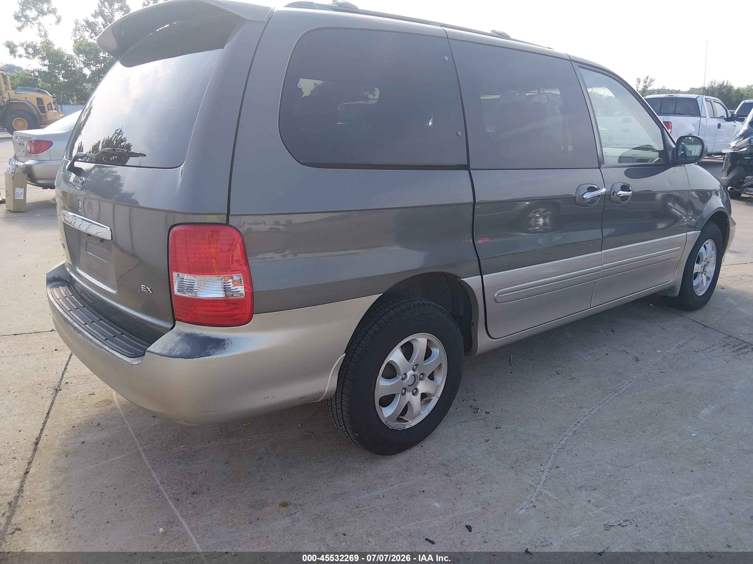2004 Kia Sedona Ex/lx Бежевый vin: KNDUP131546530586