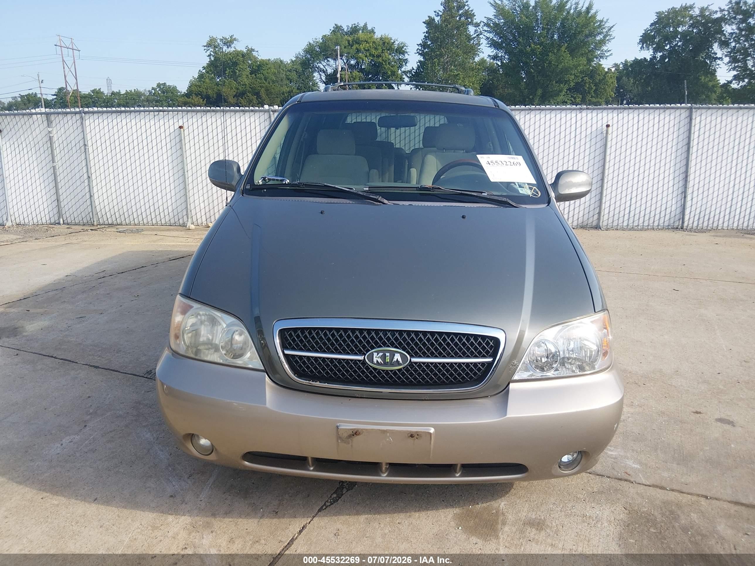 2004 Kia Sedona Ex/lx Бежевый vin: KNDUP131546530586