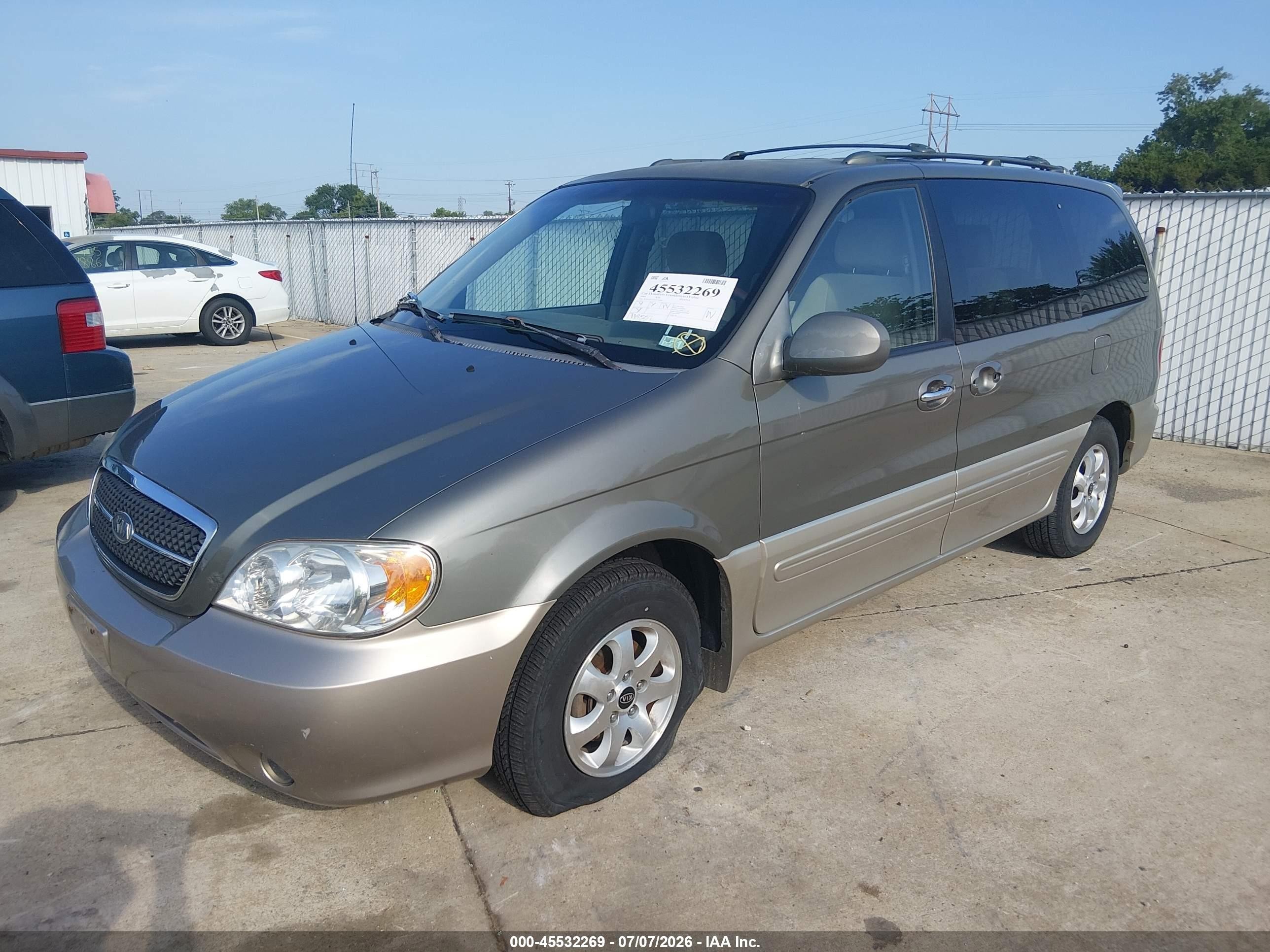 2004 Kia Sedona Ex/lx Бежевый vin: KNDUP131546530586