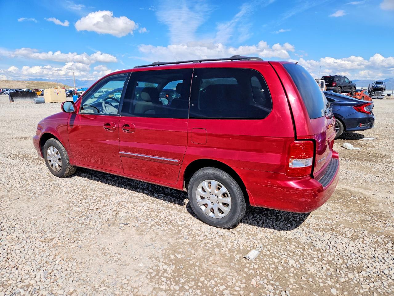 2004 Kia Sedona Lx Red vin: KNDUP131546570831