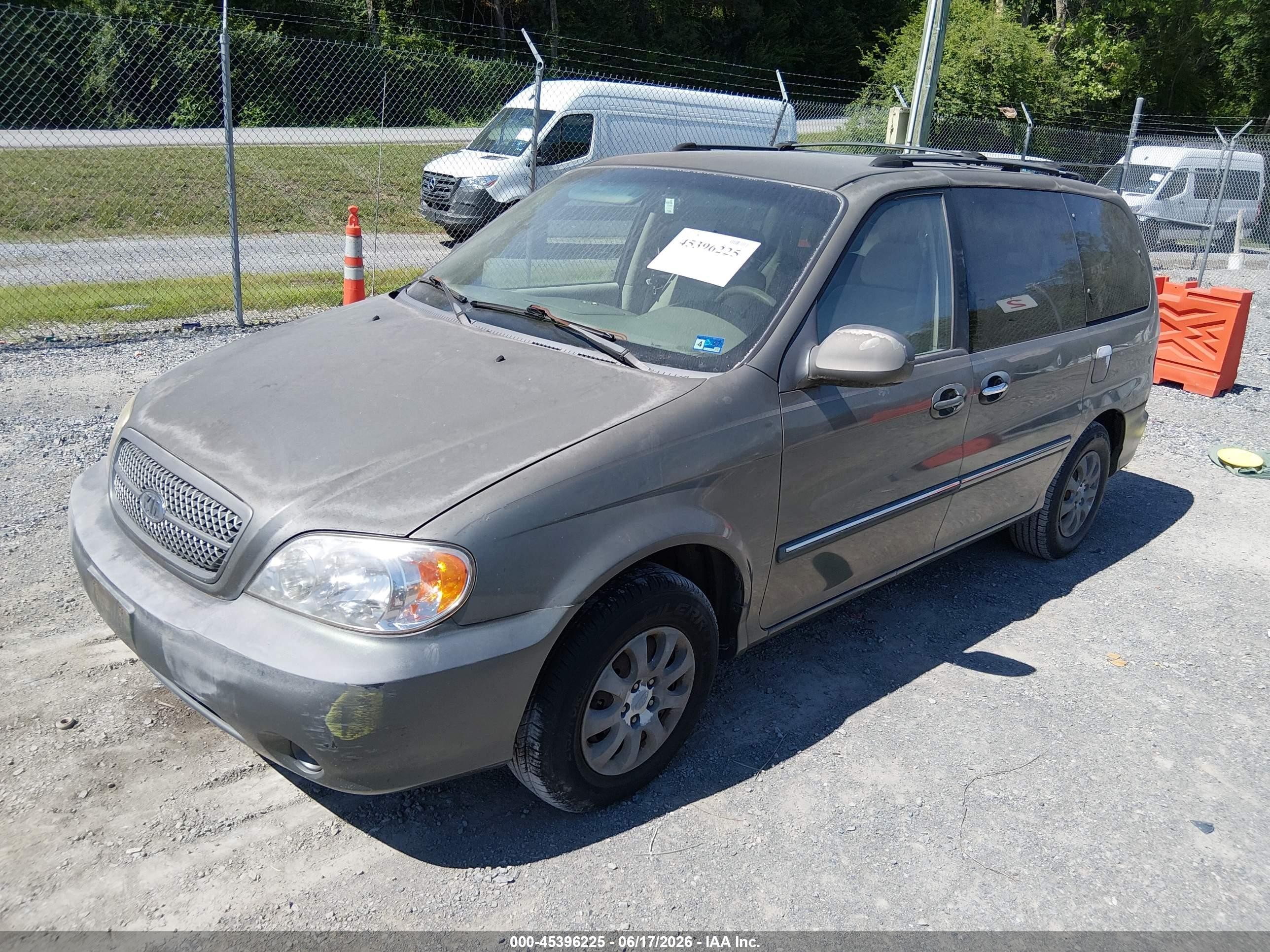 2005 Kia Sedona Ex/lx Серый vin: KNDUP131556680098