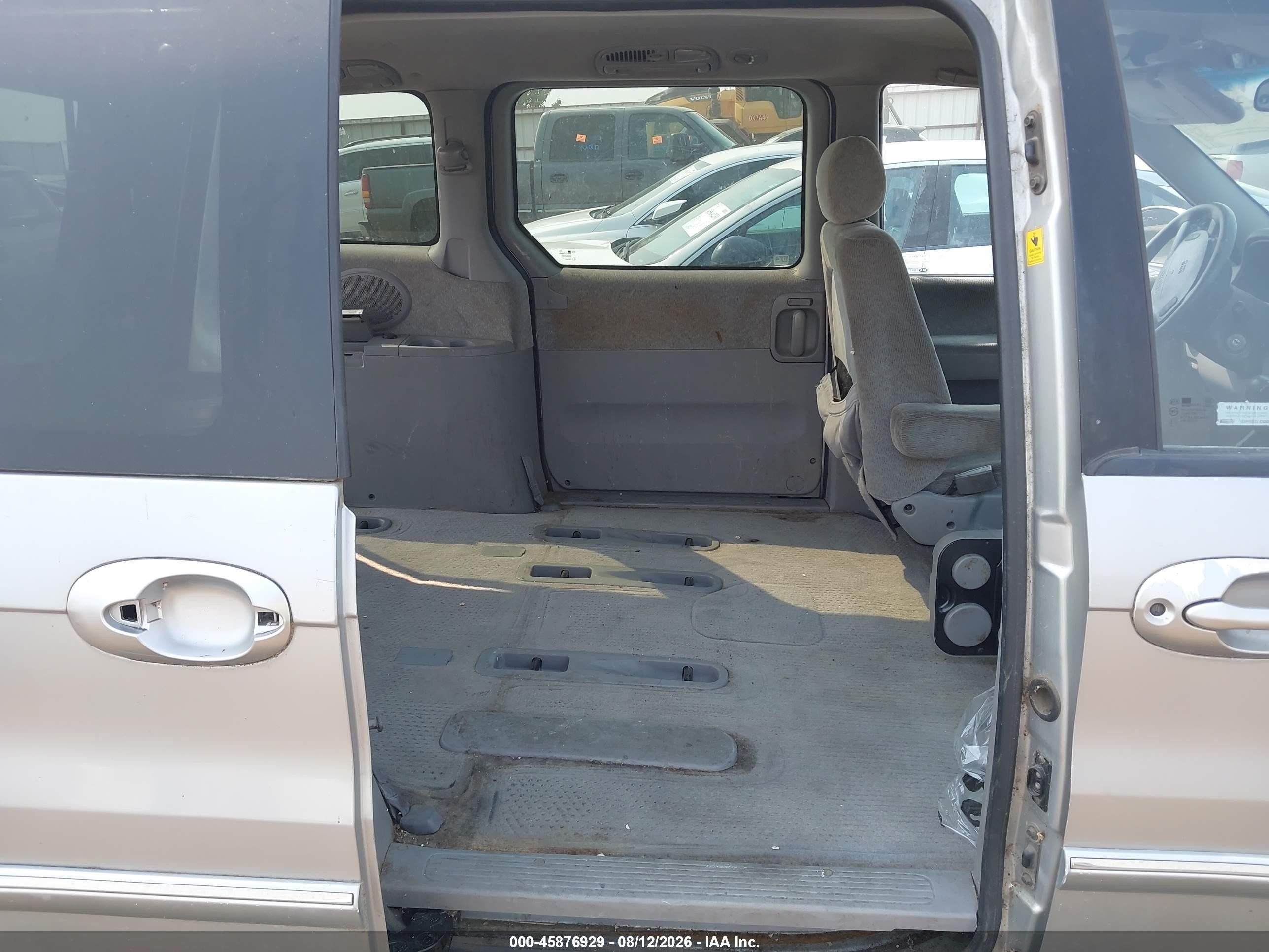 2004 Kia Sedona Ex/lx Silver vin: KNDUP131646505194