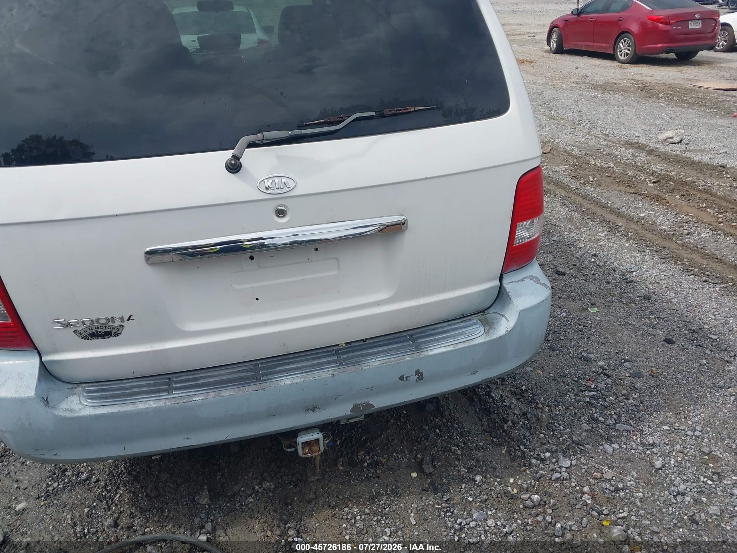 2005 Kia Sedona Ex/lx White vin: KNDUP131856635642