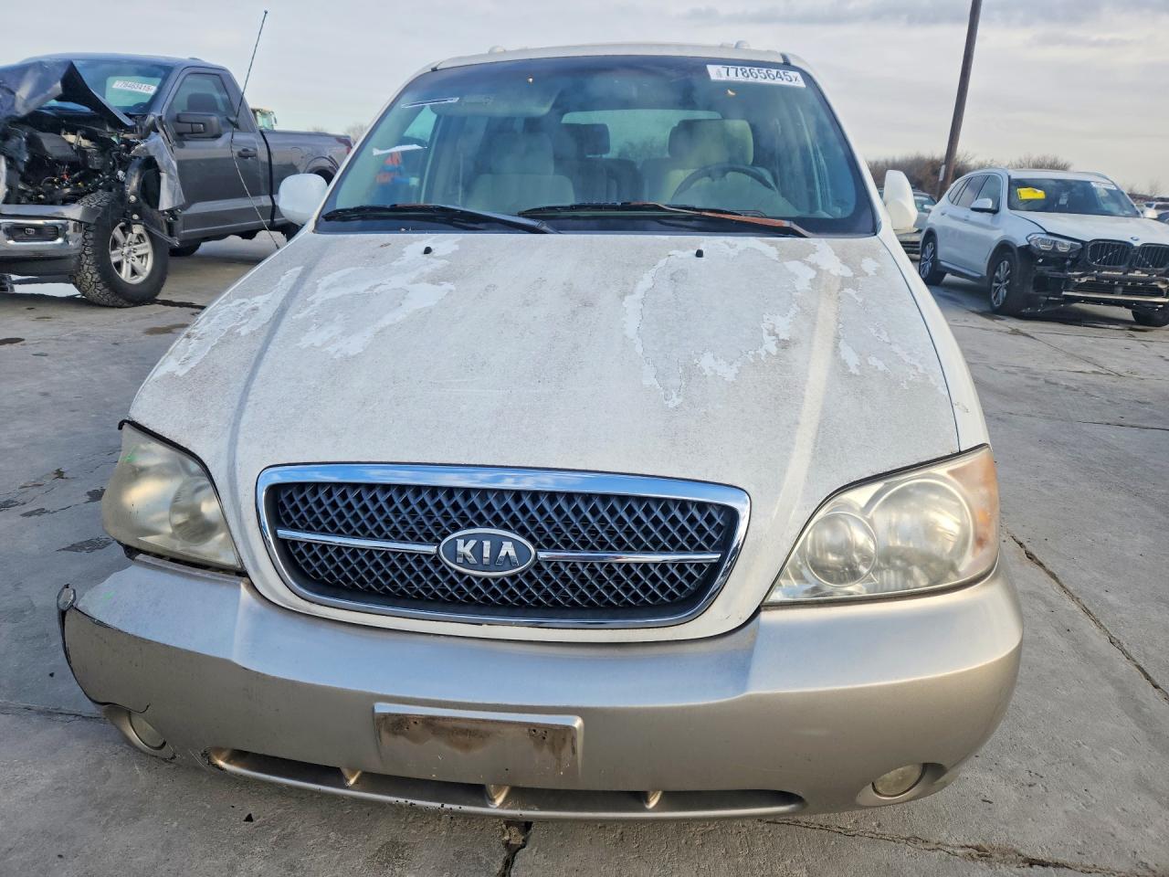 2005 Kia Sedona Lx White vin: KNDUP132156705085