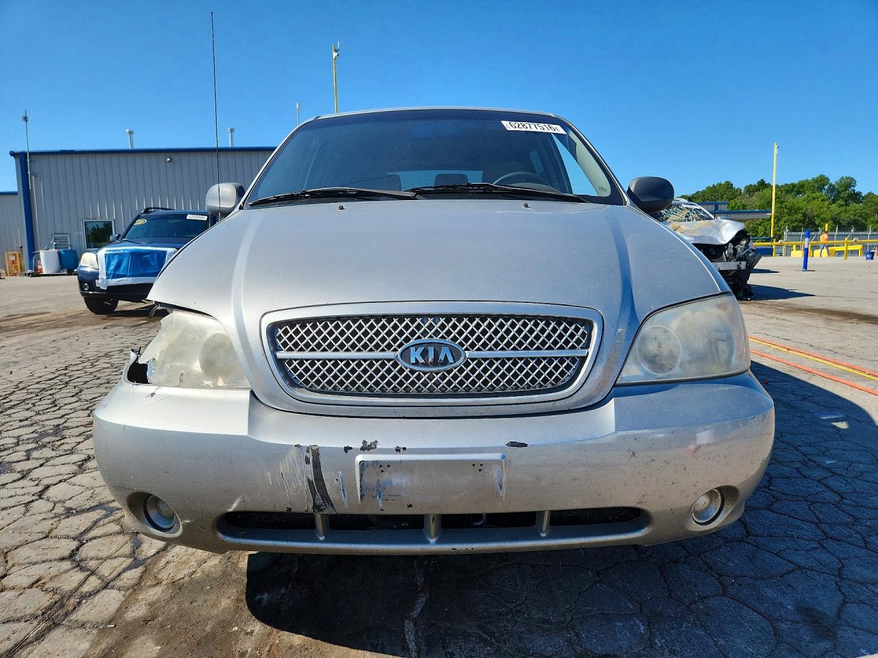 2005 Kia Sedona Lx Silver vin: KNDUP132356711955