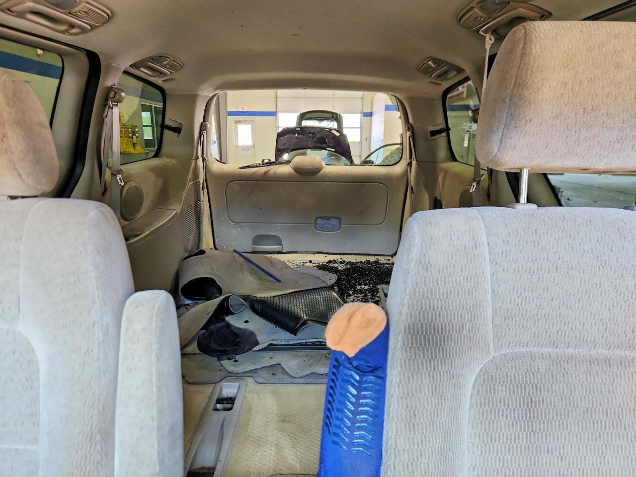 2005 Kia Sedona Lx Белый vin: KNDUP132356746091